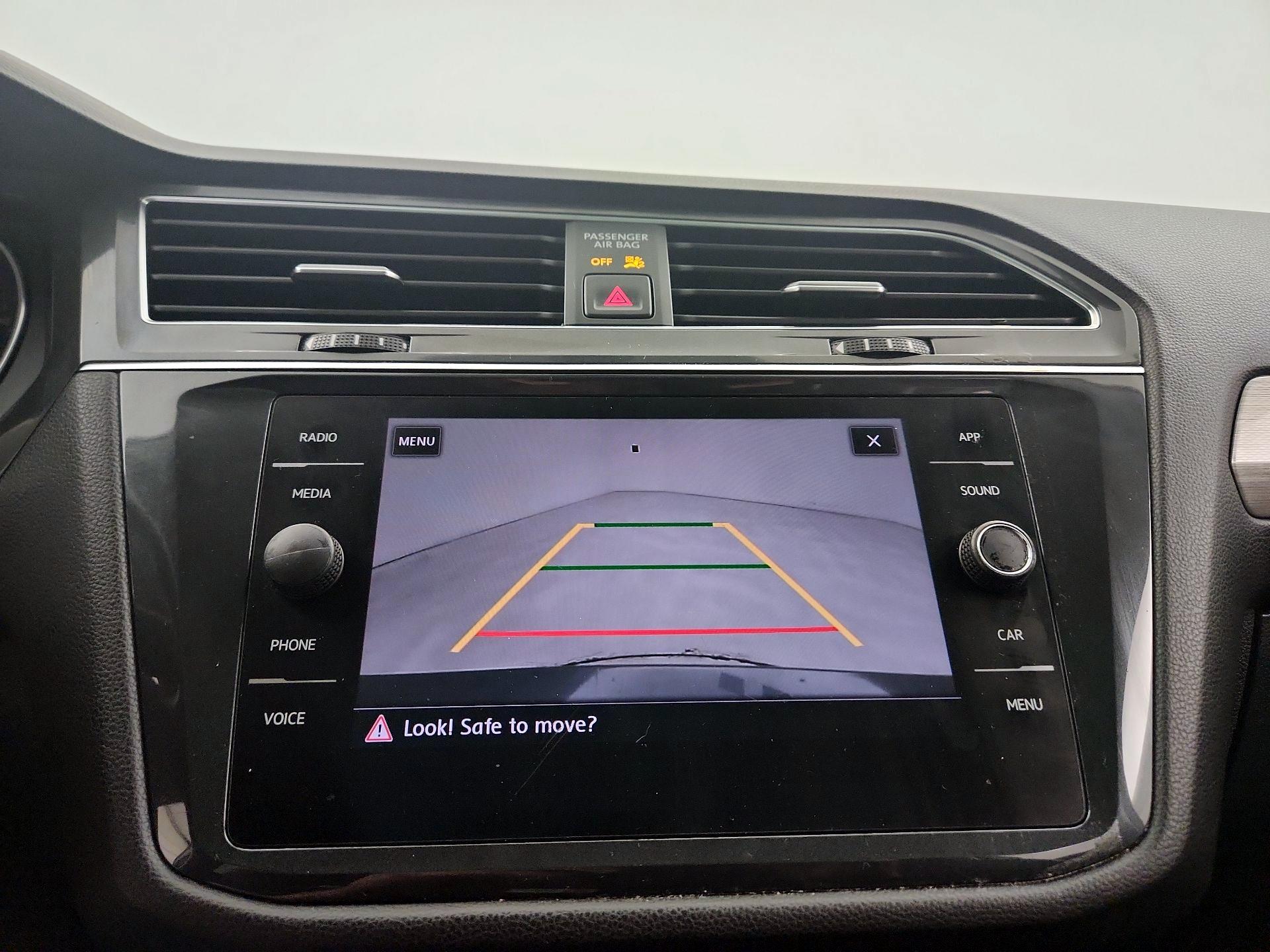 Thumbnail: 2019 Volkswagen Tiguan - 14