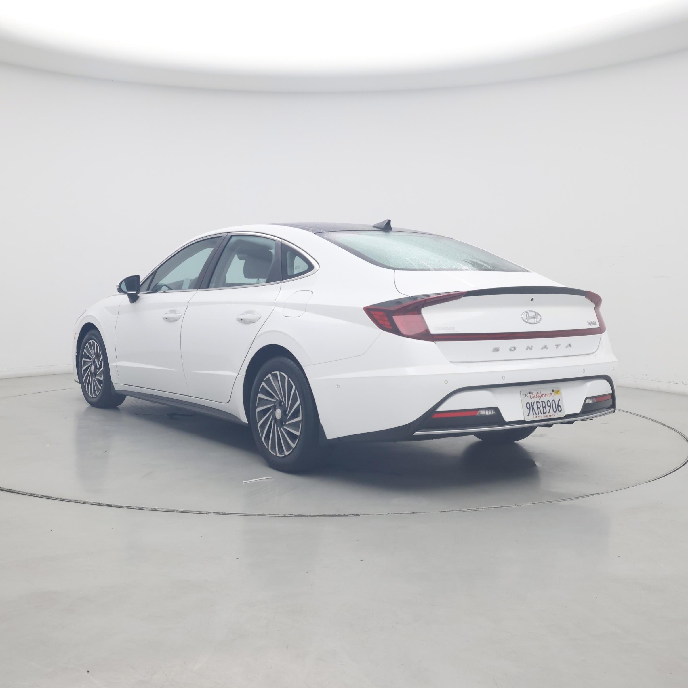 Thumbnail: 2023 Hyundai Sonata - 2
