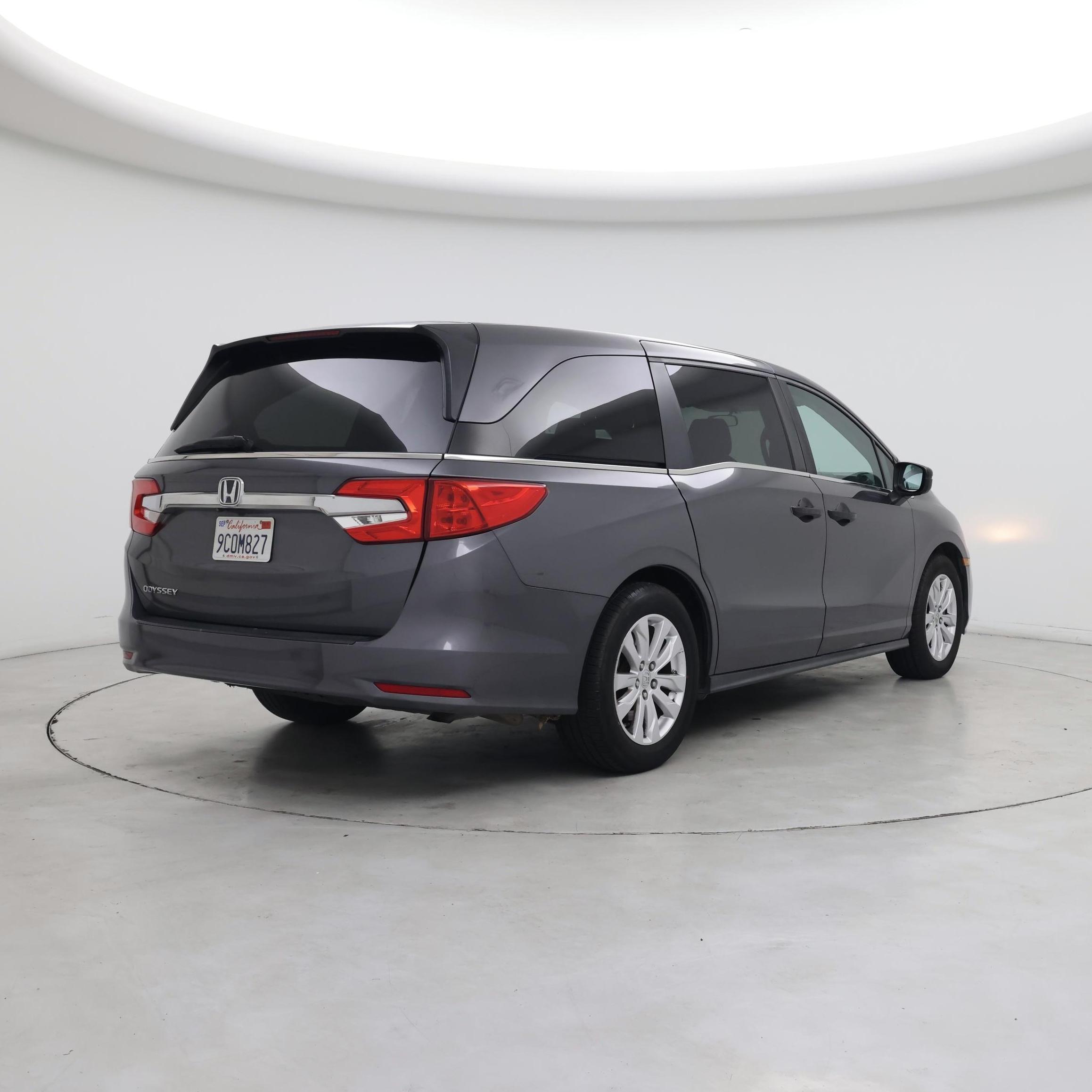 Thumbnail: 2019 Honda Odyssey - 8