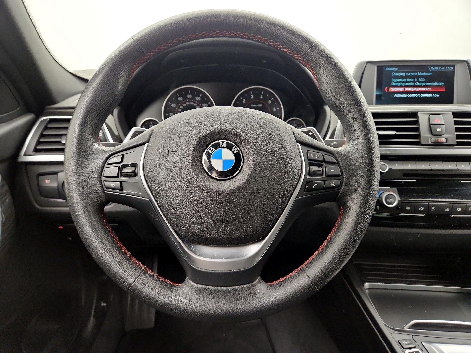 Thumbnail: 2018 BMW 3 Series - 10