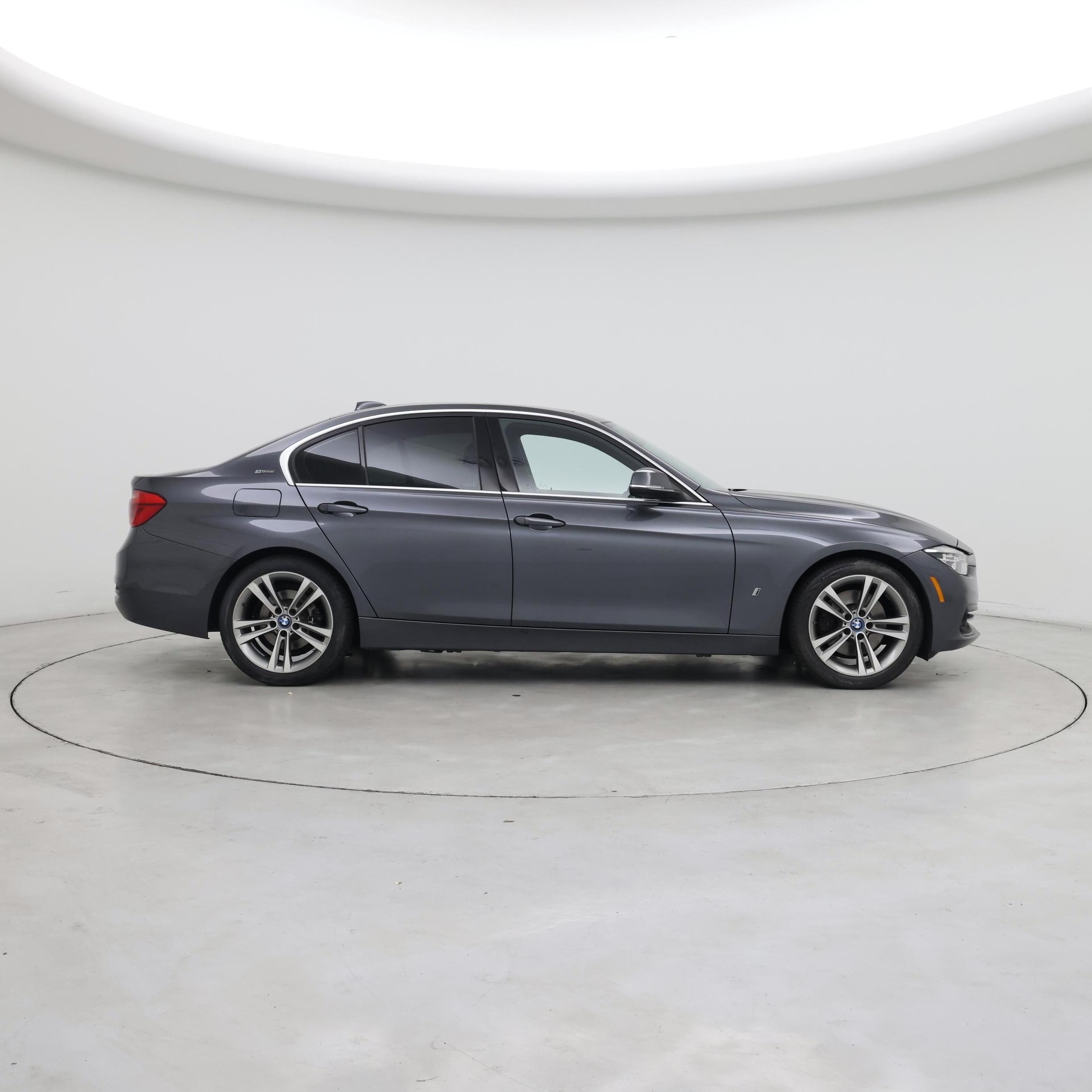Thumbnail: 2018 BMW 3 Series - 7