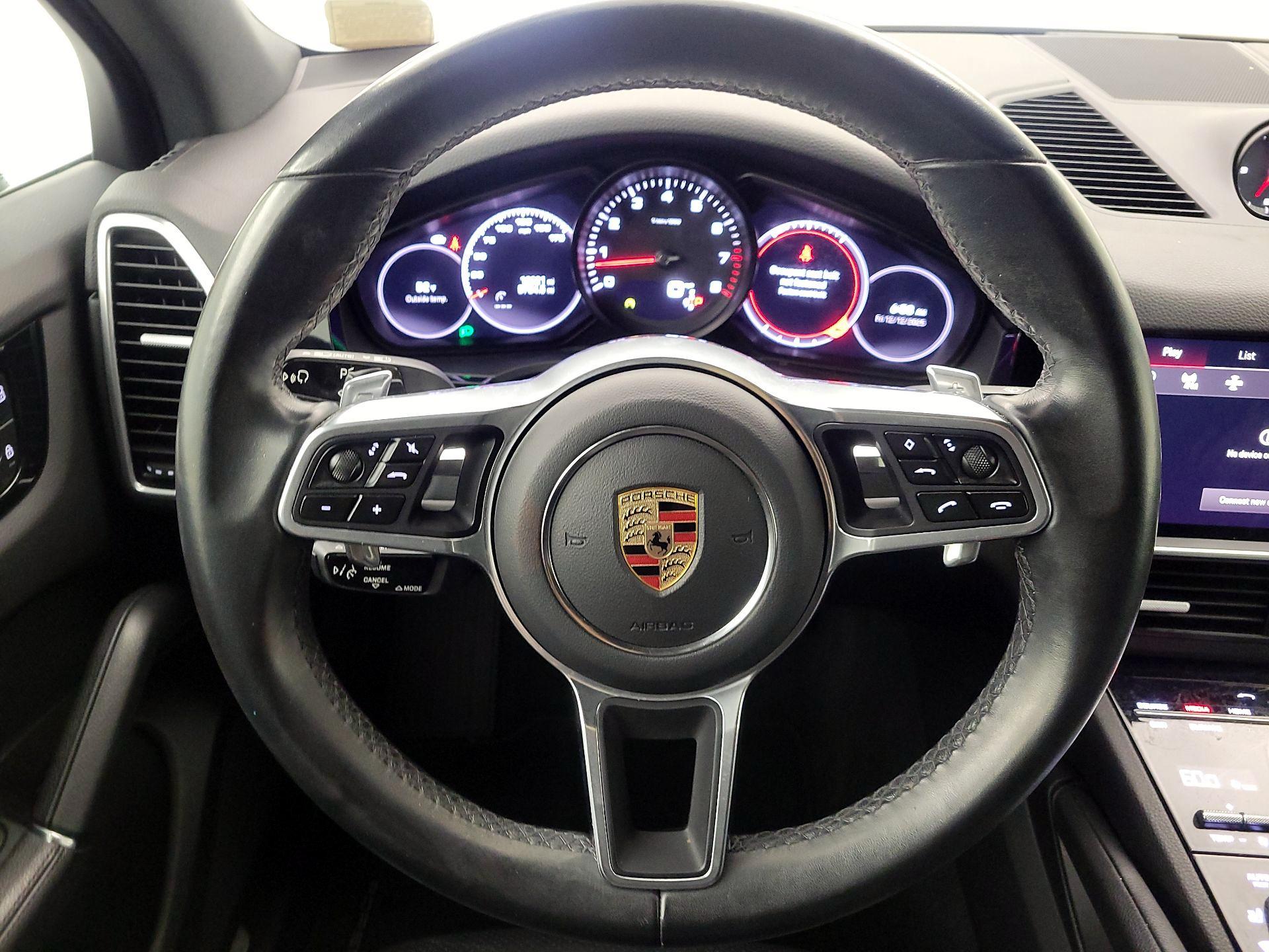 Thumbnail: 2023 Porsche Cayenne - 10