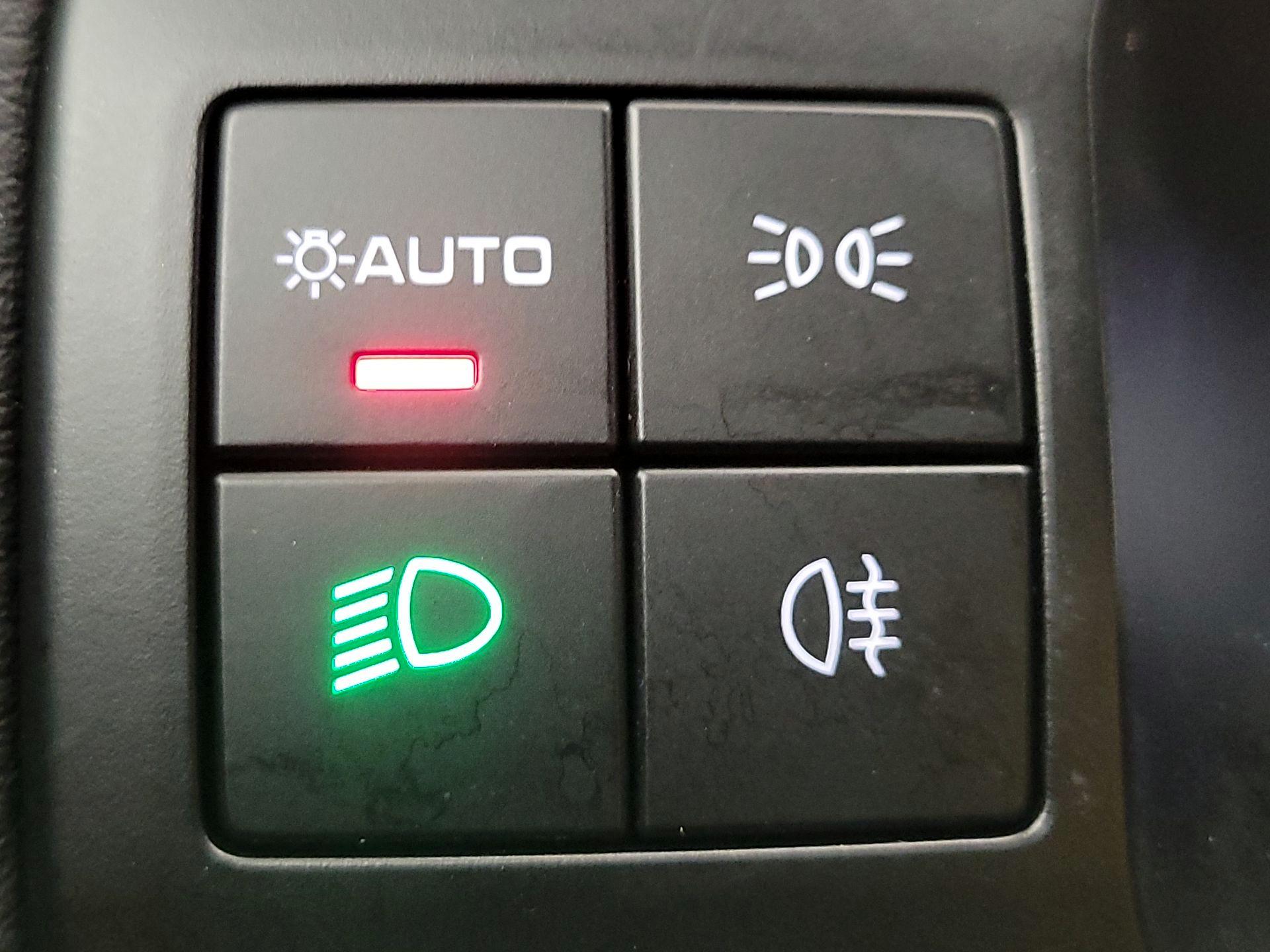 Thumbnail: 2023 Porsche Cayenne - 13