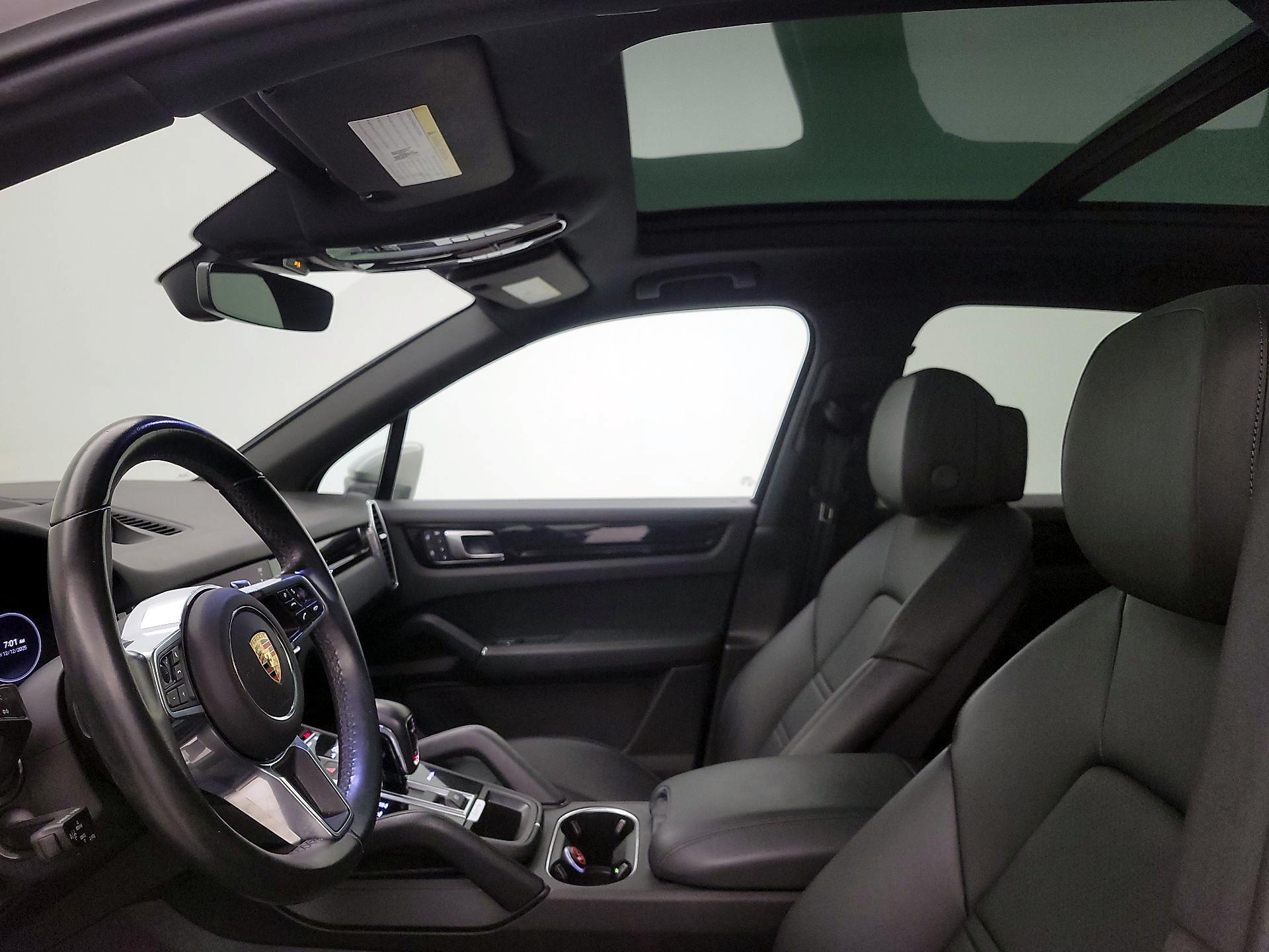 Thumbnail: 2023 Porsche Cayenne - 20