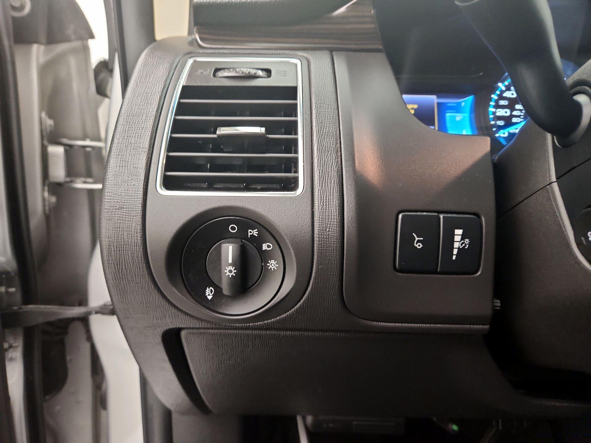 Thumbnail: 2013 Ford Flex - 13