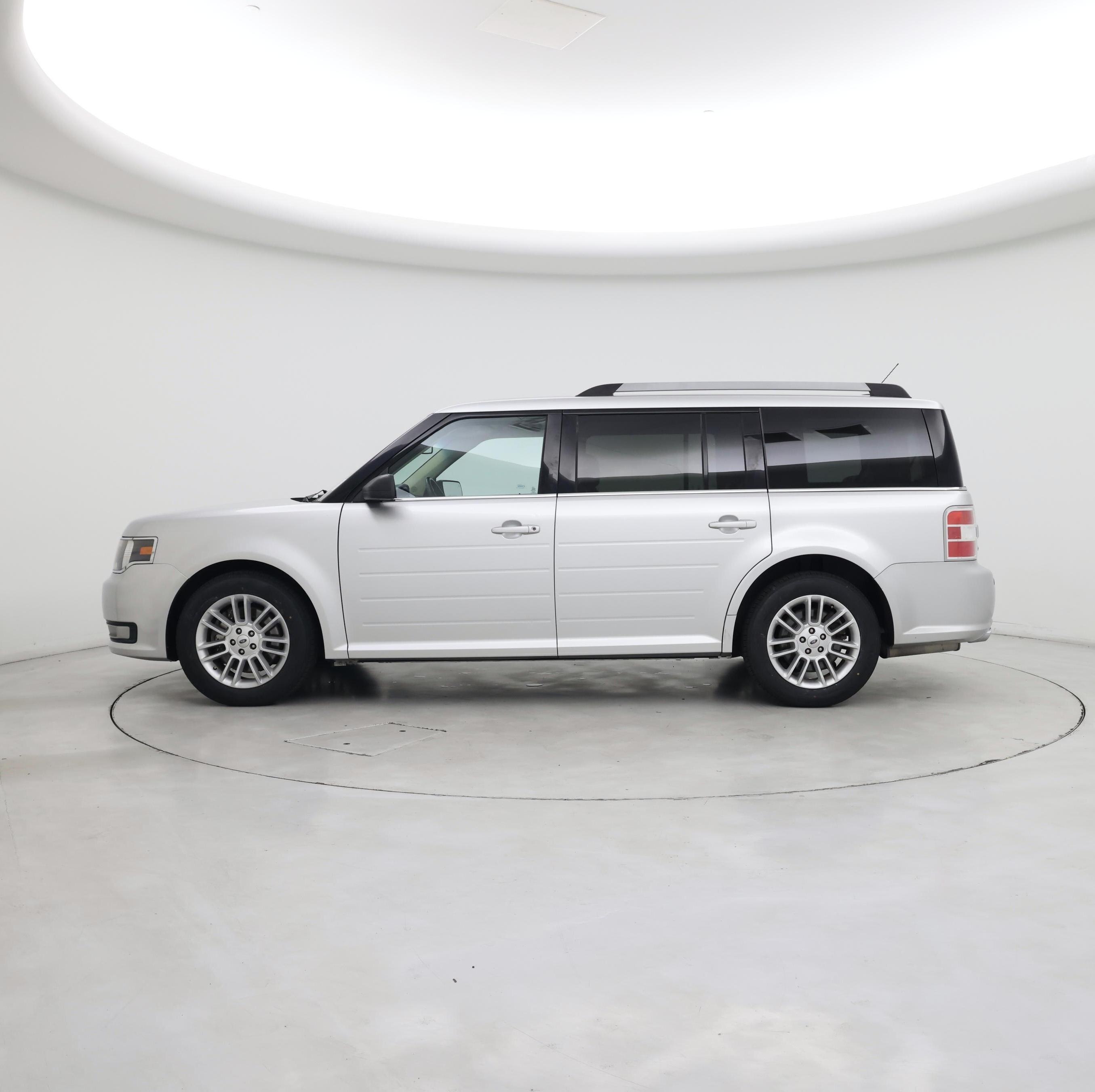 Thumbnail: 2013 Ford Flex - 3