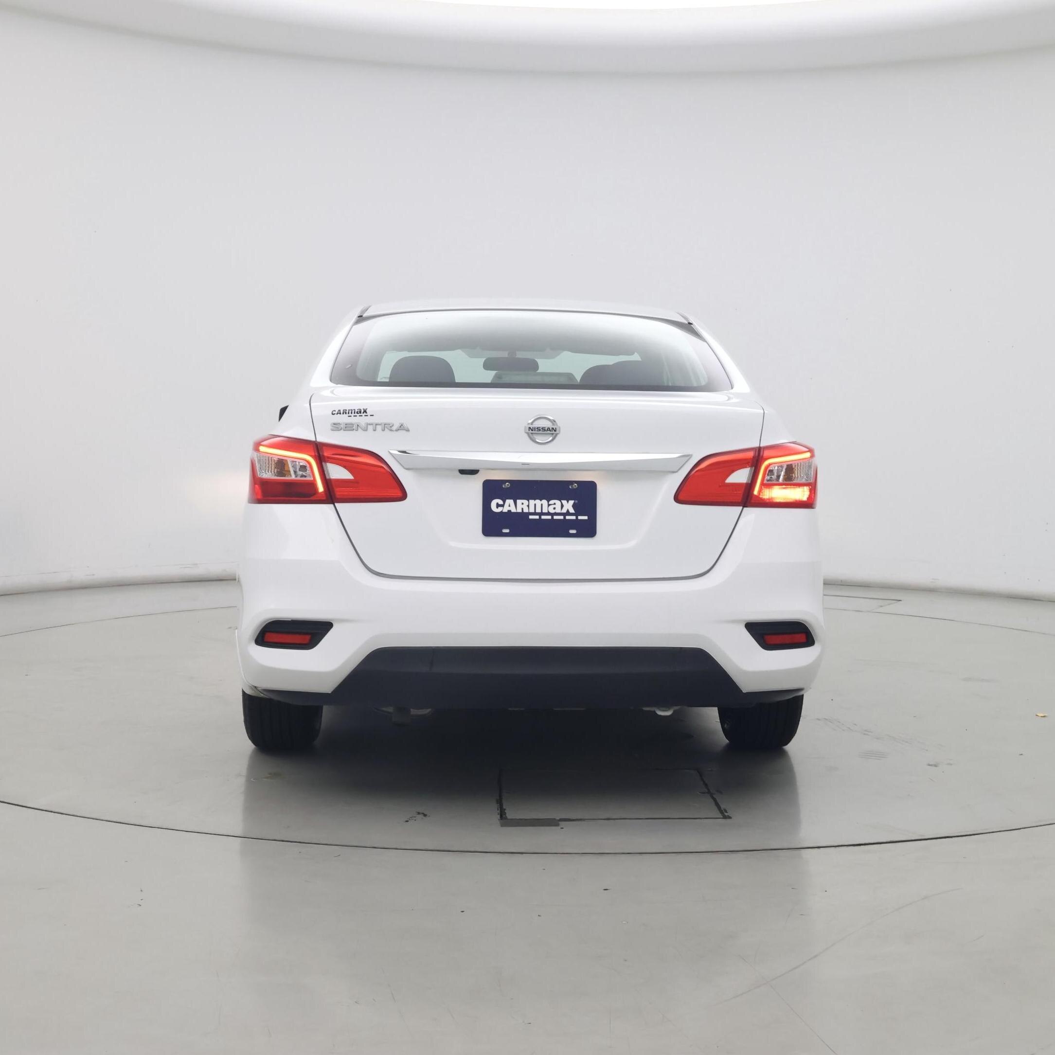 Thumbnail: 2018 Nissan Sentra - 6