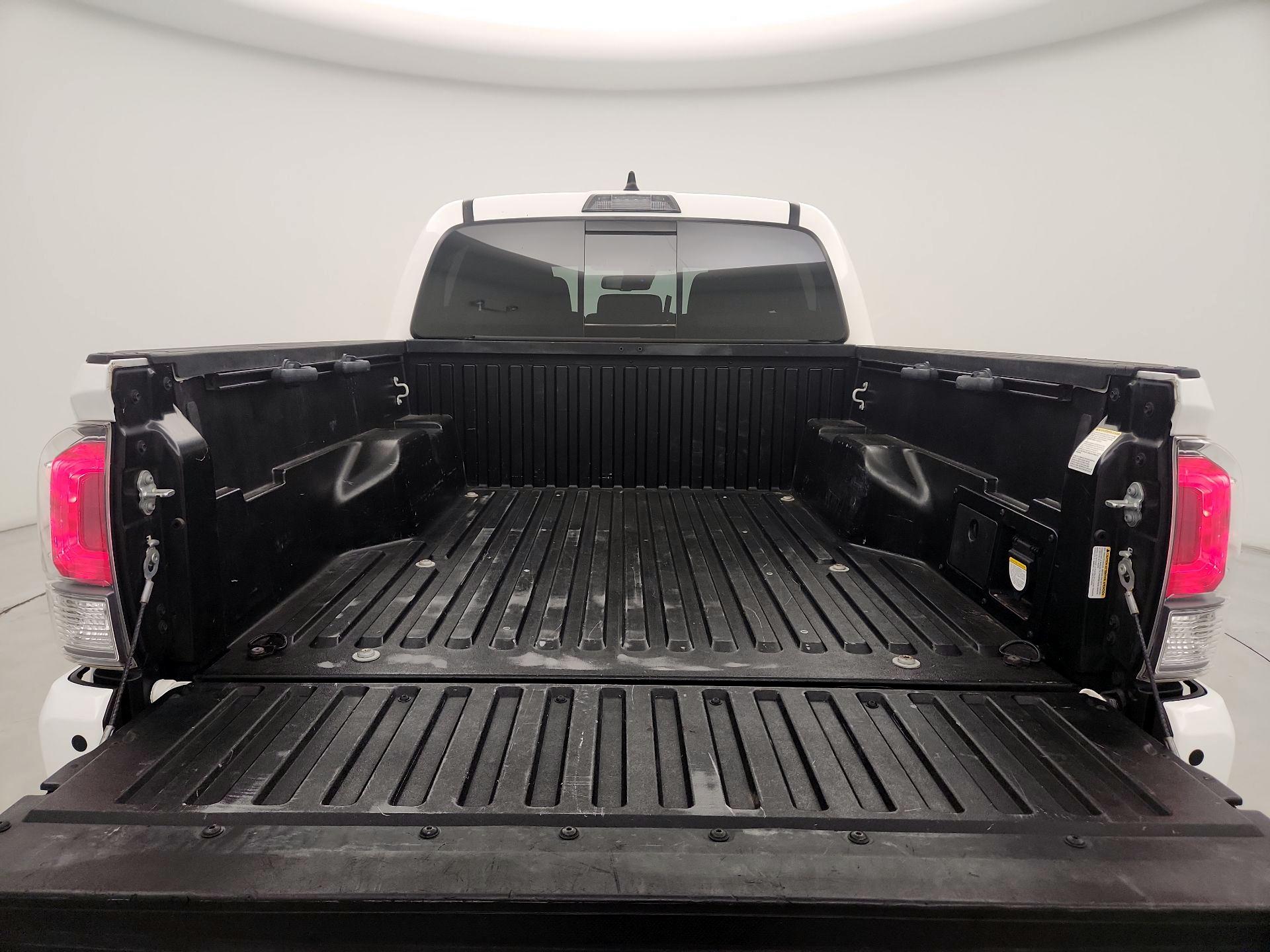 Thumbnail: 2022 Toyota Tacoma - 20
