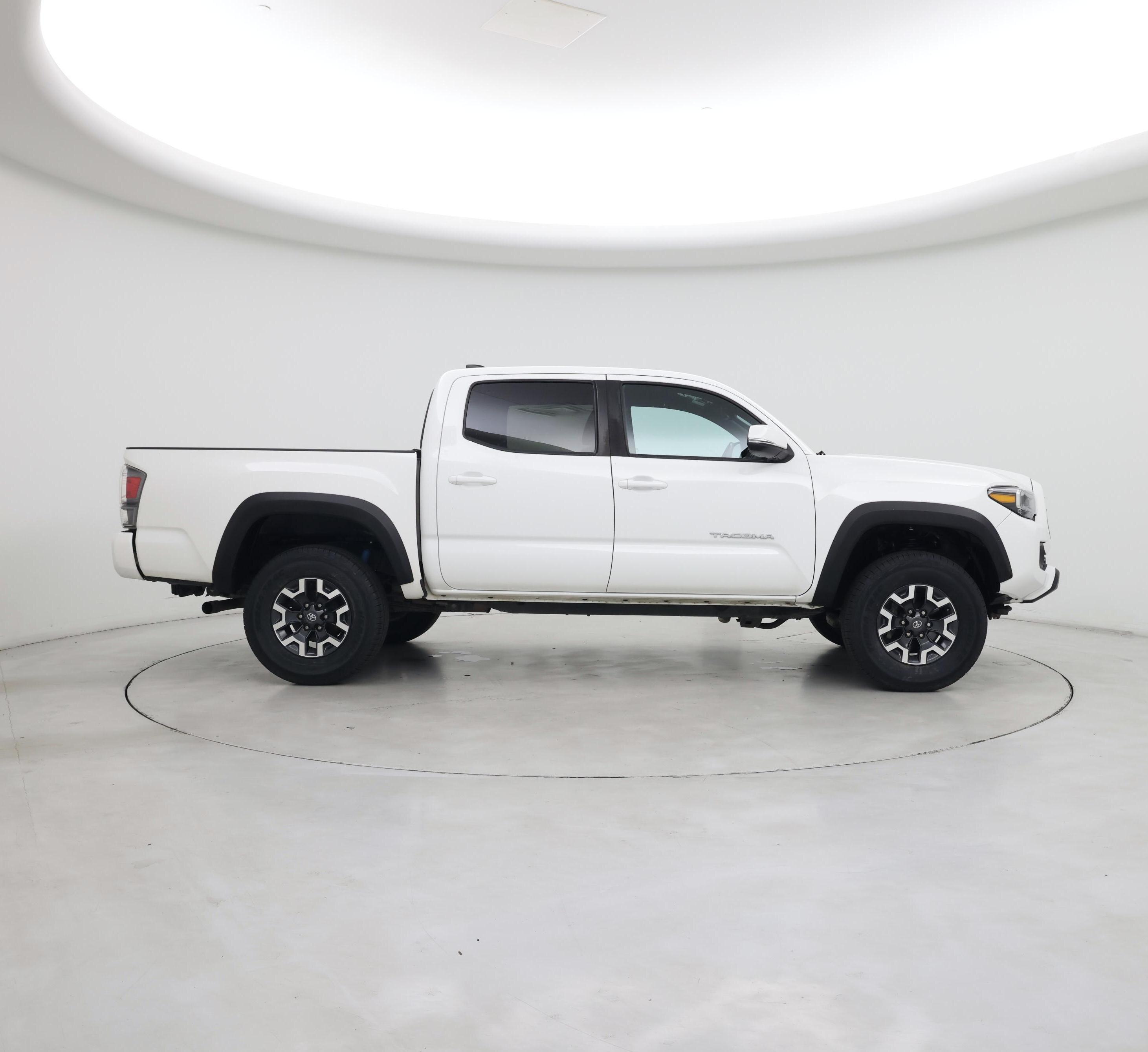 Thumbnail: 2022 Toyota Tacoma - 7