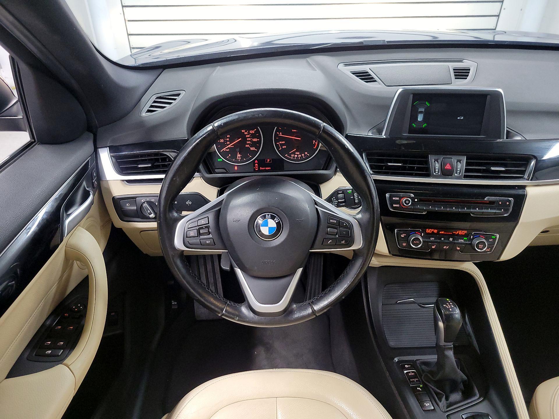 Thumbnail: 2018 BMW X1 - 10