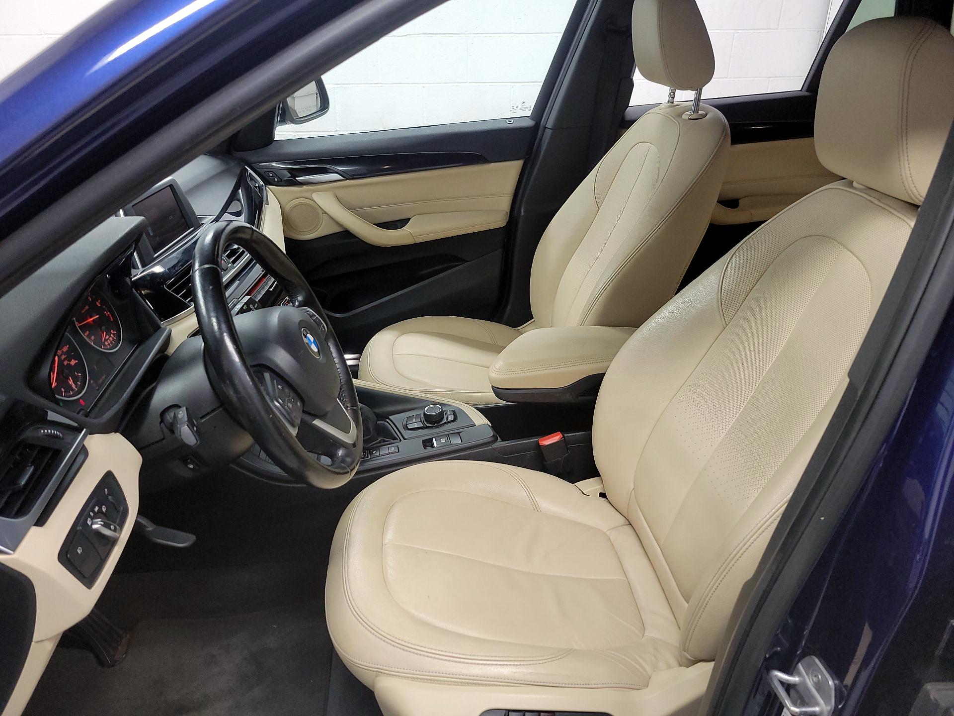 Thumbnail: 2018 BMW X1 - 11
