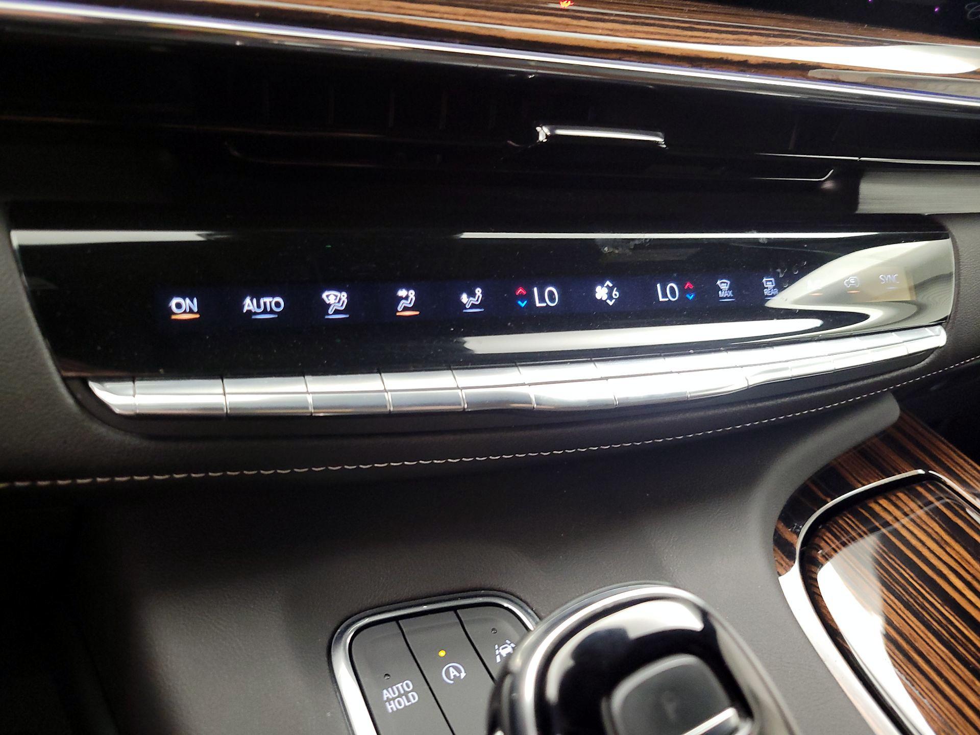 Thumbnail: 2024 Cadillac Escalade - 17