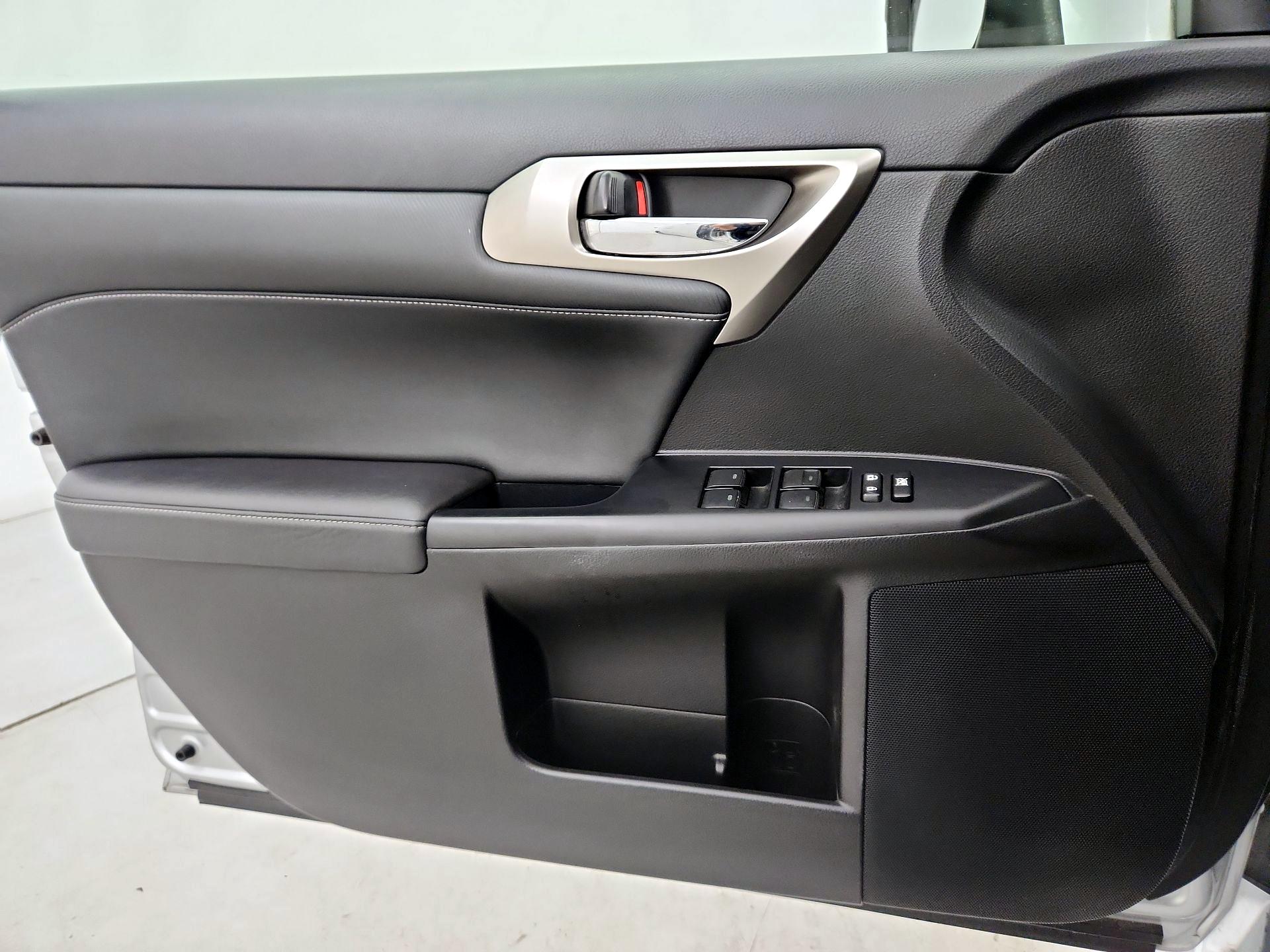 Thumbnail: 2015 Lexus CT - 12