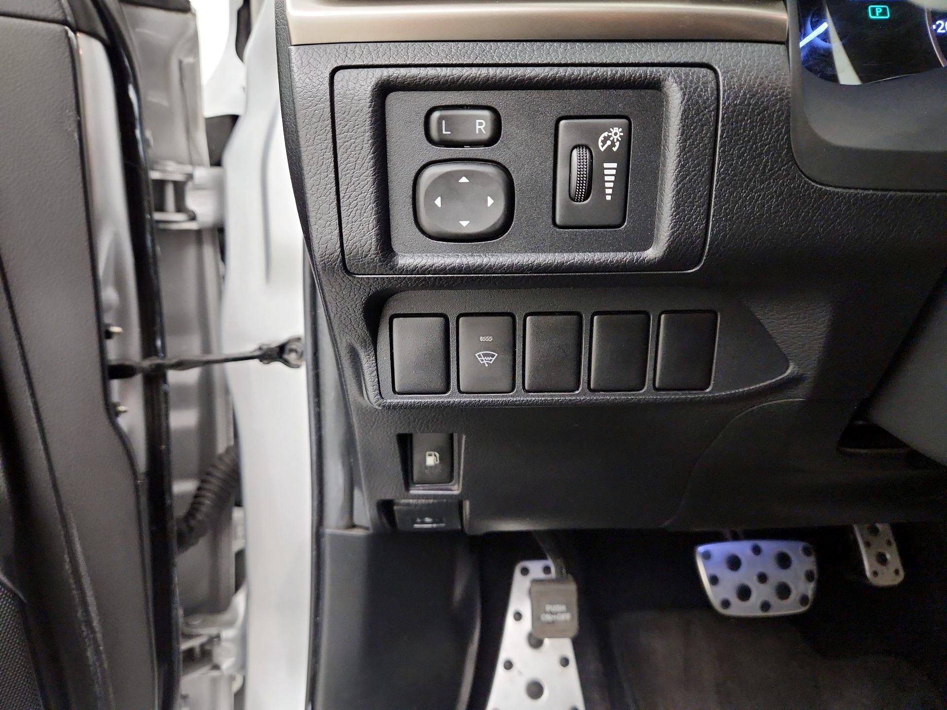Thumbnail: 2015 Lexus CT - 13