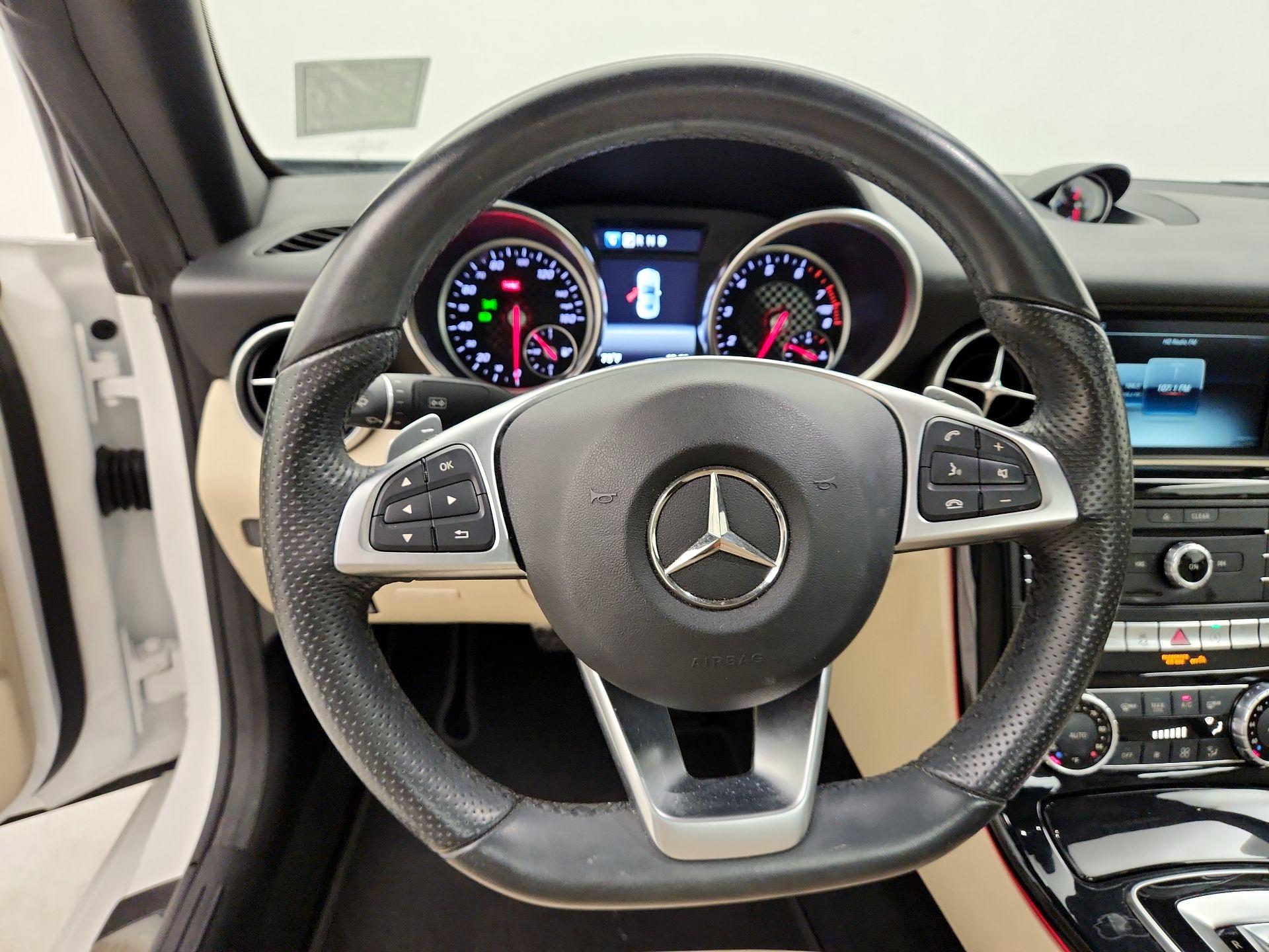 Thumbnail: 2020 Mercedes-Benz SLC - 10
