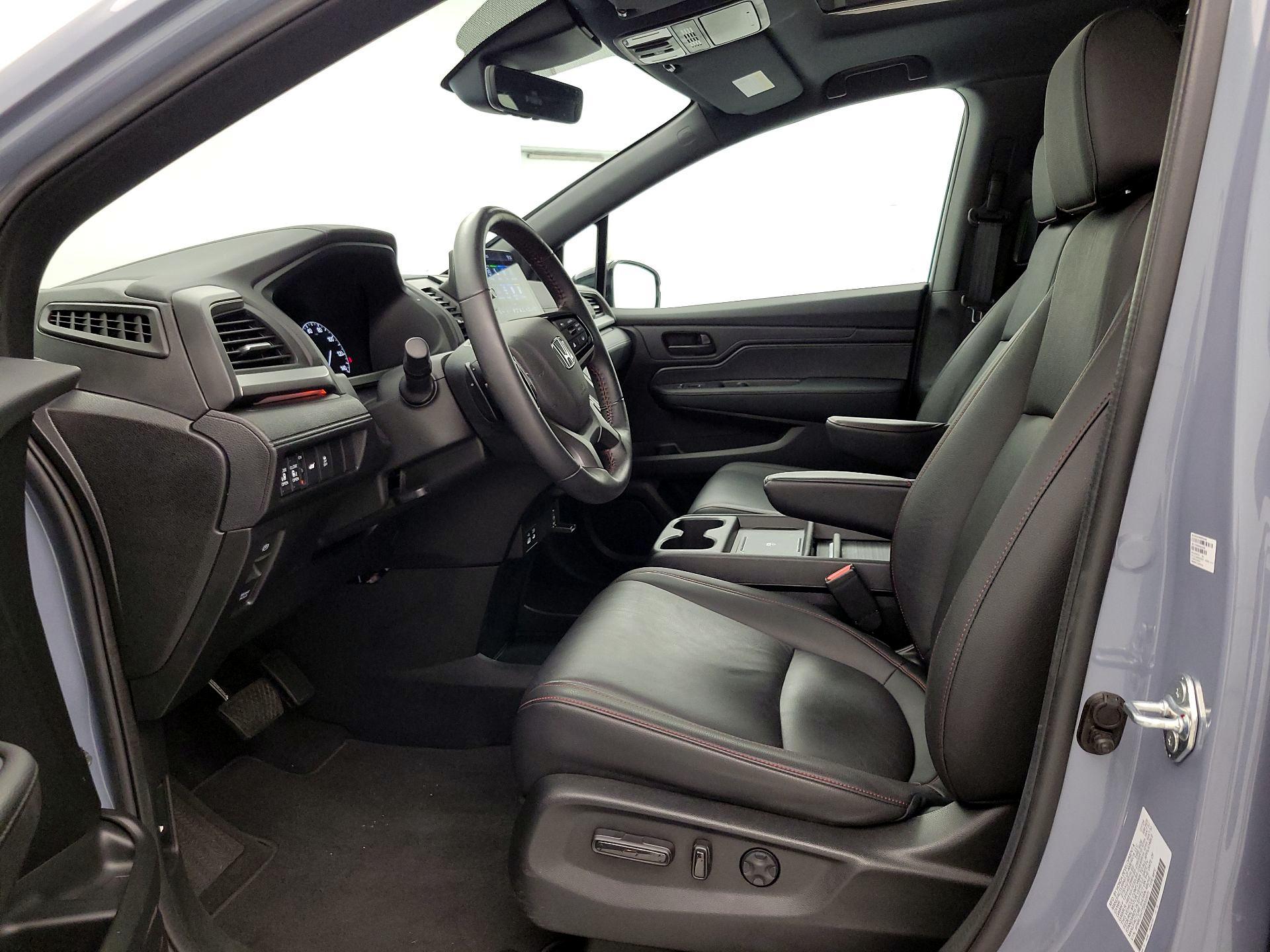 Thumbnail: 2025 Honda Odyssey - 11