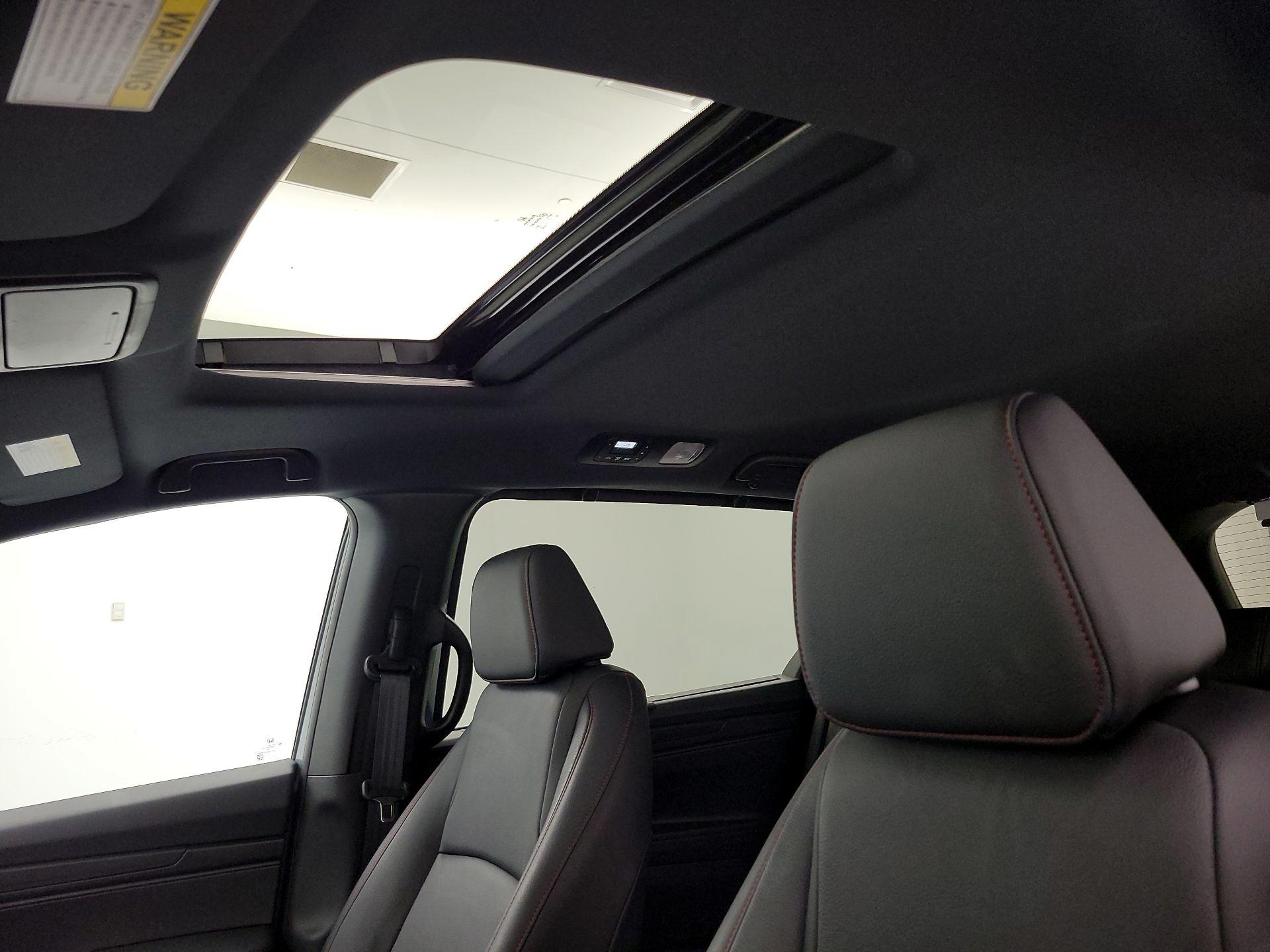 Thumbnail: 2025 Honda Odyssey - 19