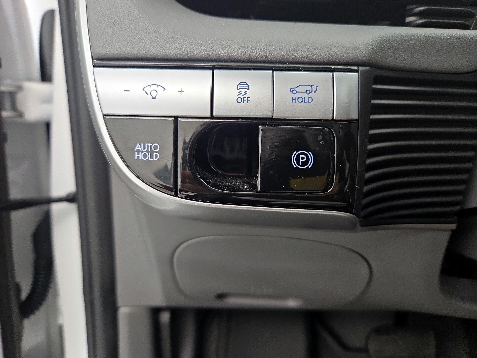 Thumbnail: 2024 Hyundai Ioniq 5 - 13