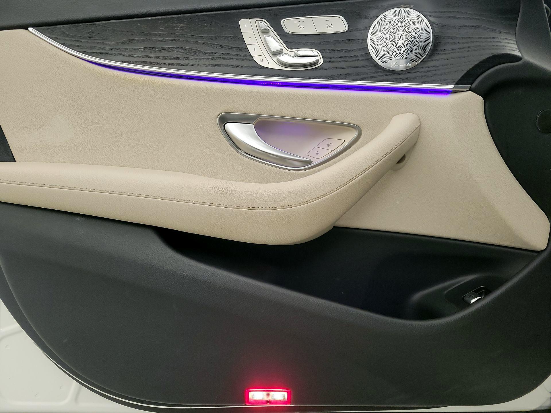 Thumbnail: 2020 Mercedes-Benz E-Class - 12