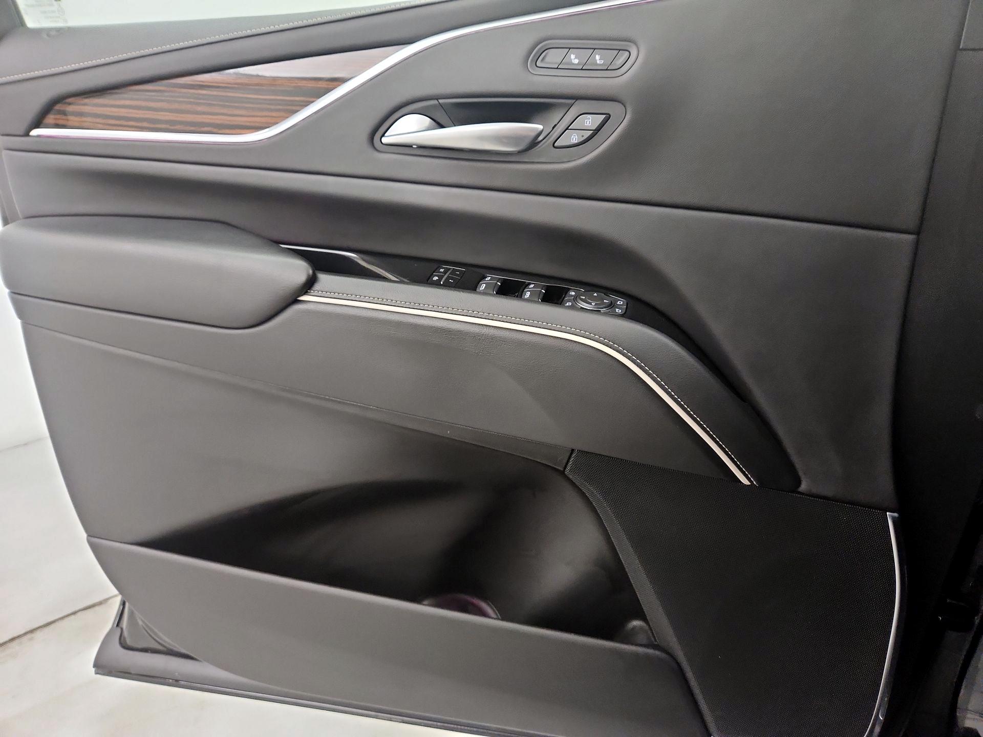 Thumbnail: 2023 Cadillac Escalade - 12