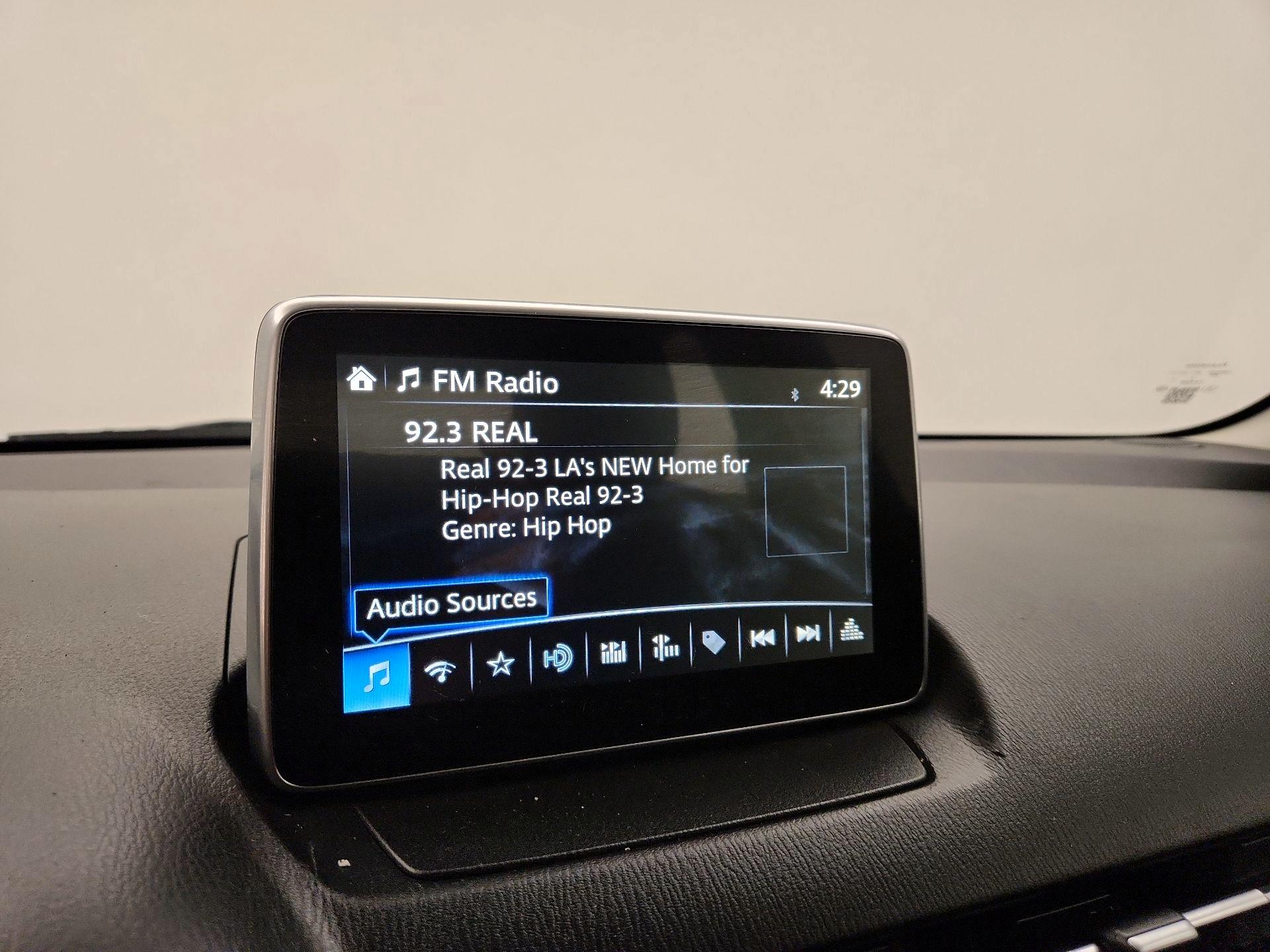 Thumbnail: 2018 Toyota Yaris iA - 15