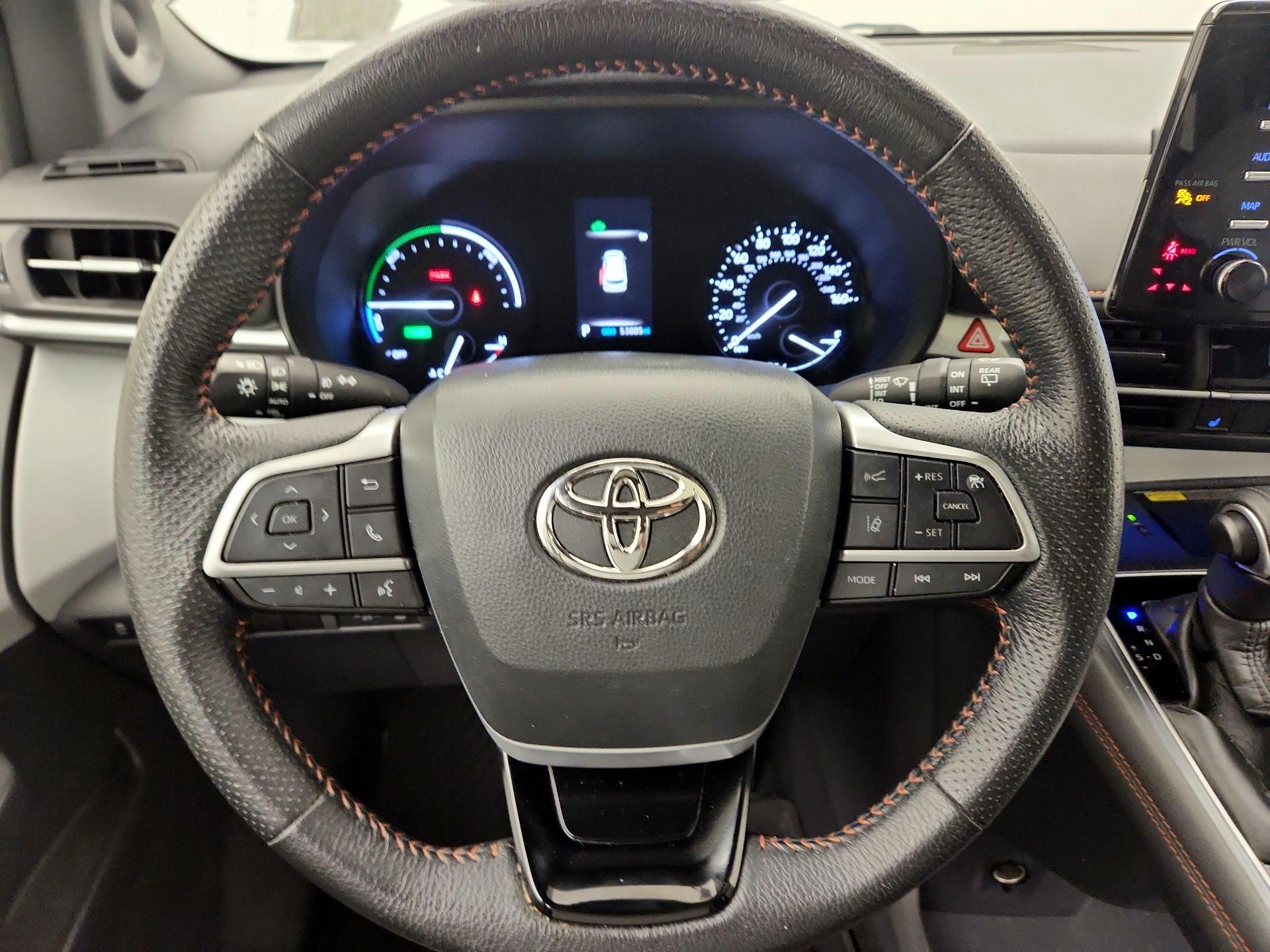 Thumbnail: 2021 Toyota Sienna - 10