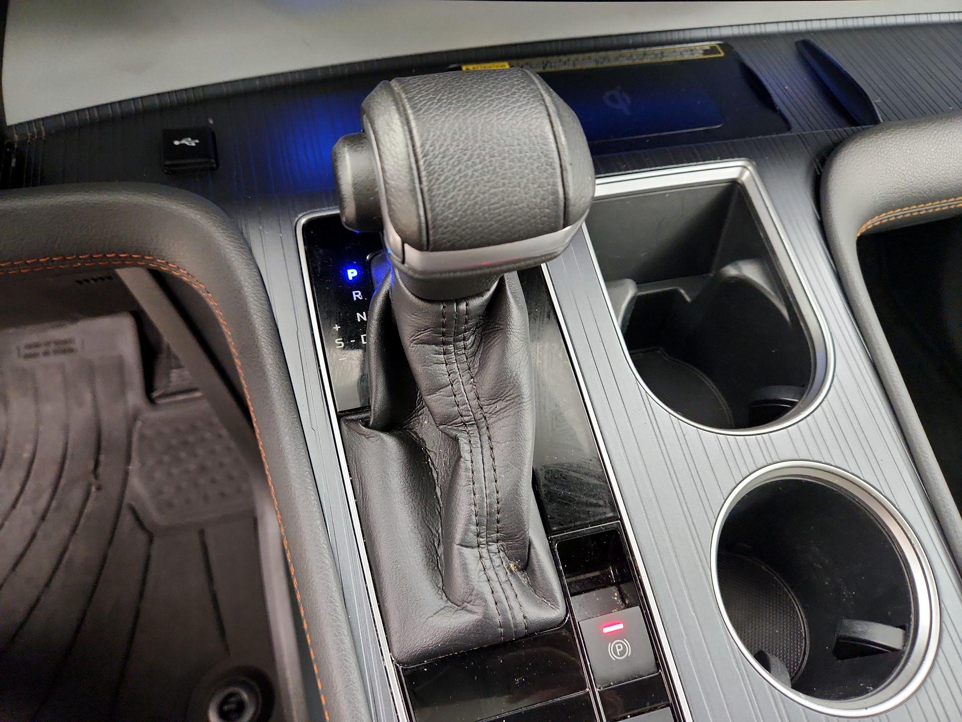 Thumbnail: 2021 Toyota Sienna - 18