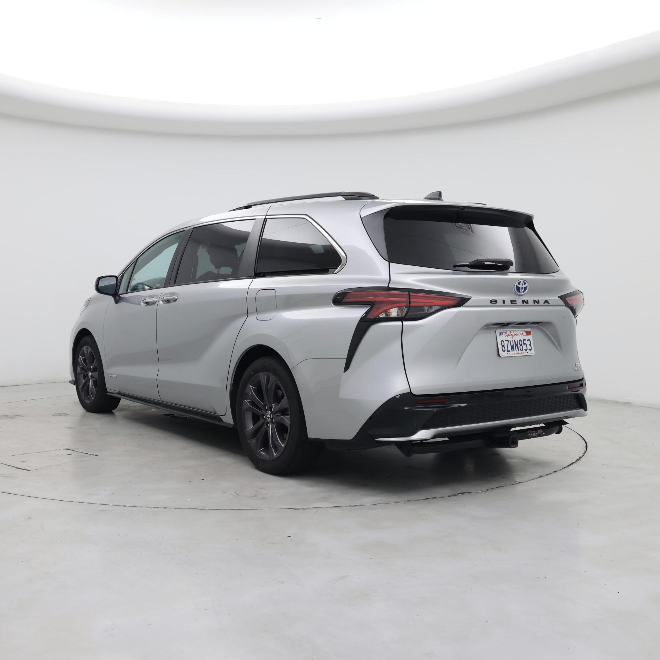 Thumbnail: 2021 Toyota Sienna - 2