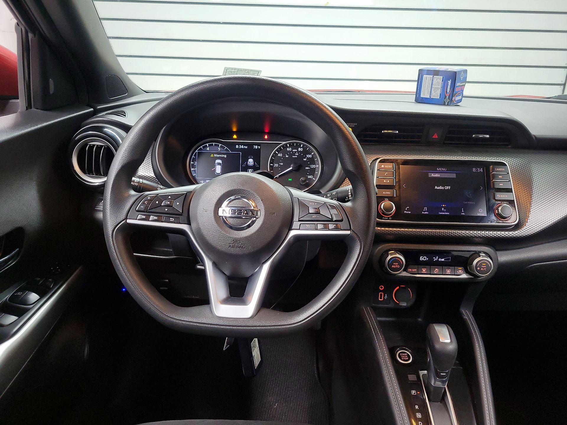 Thumbnail: 2018 Nissan Kicks - 10