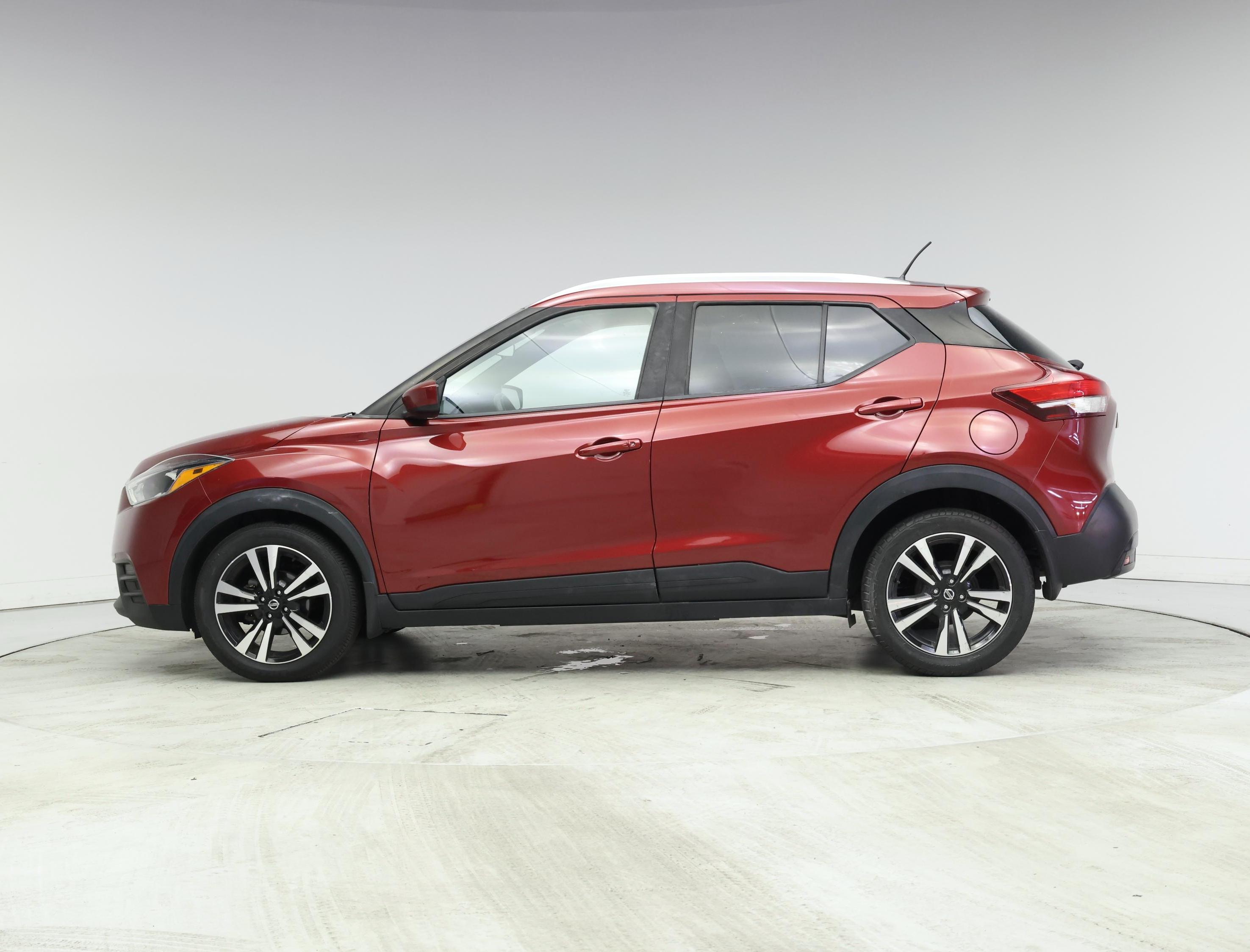 Thumbnail: 2018 Nissan Kicks - 3