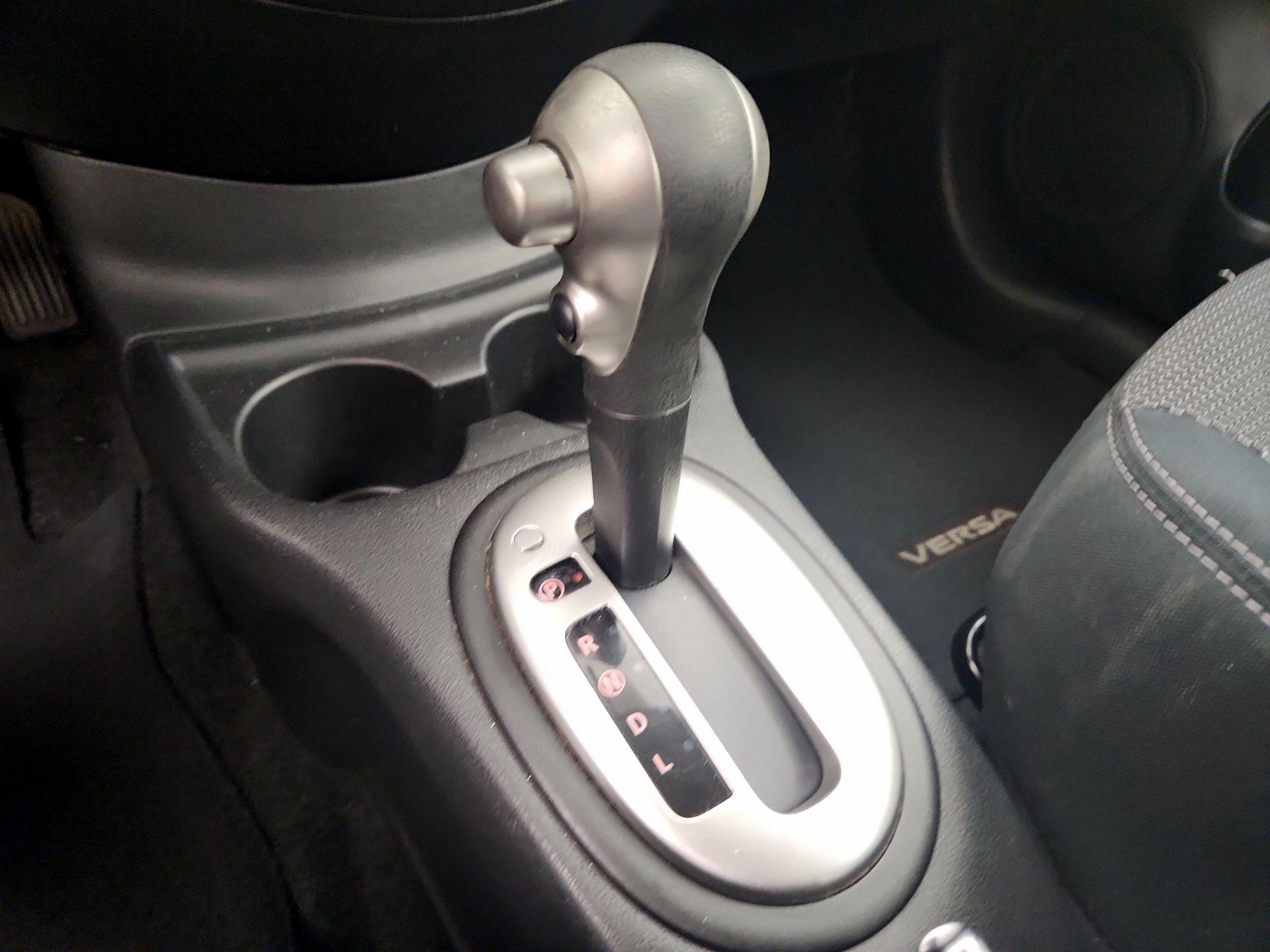 Thumbnail: 2014 Nissan Versa - 16