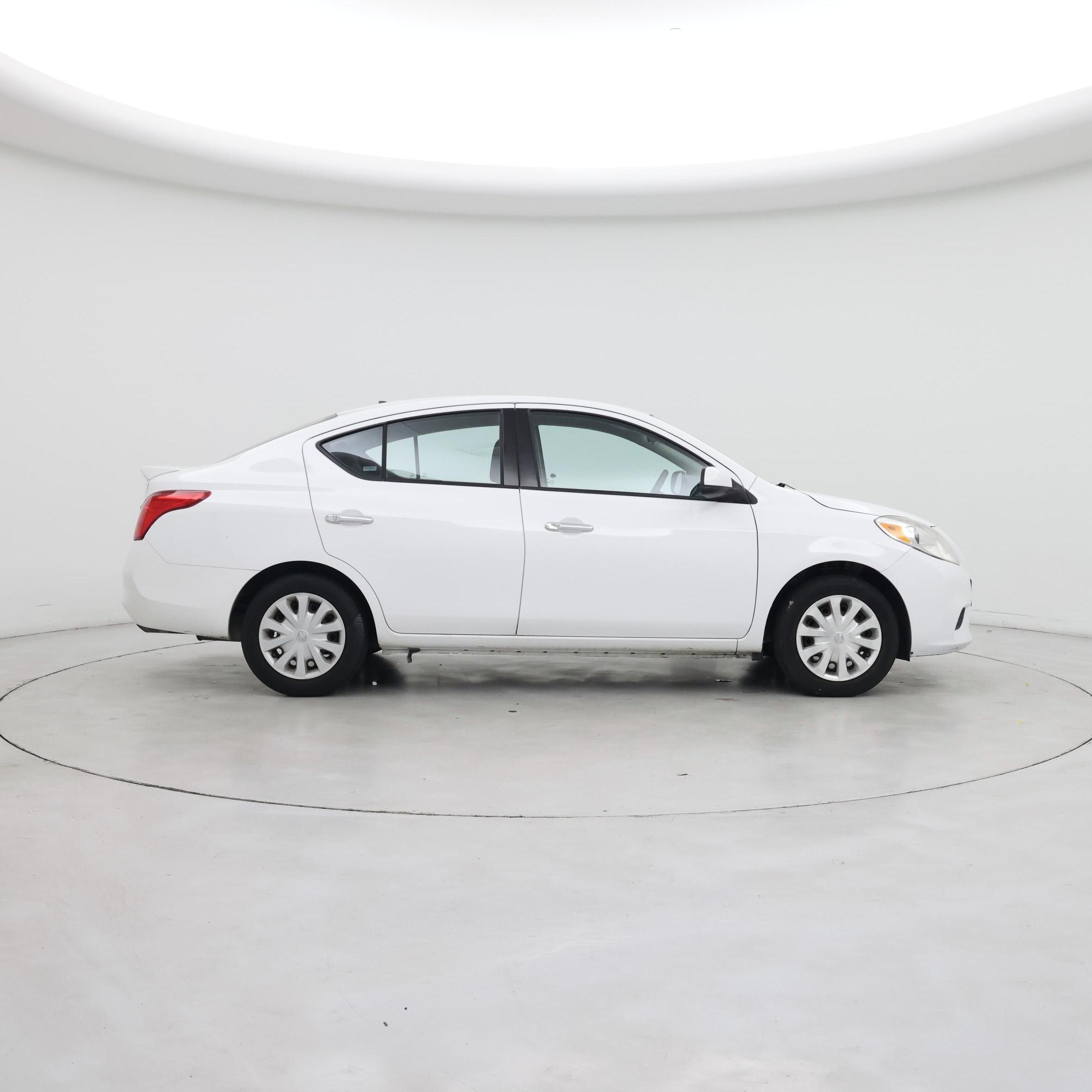 Thumbnail: 2014 Nissan Versa - 7