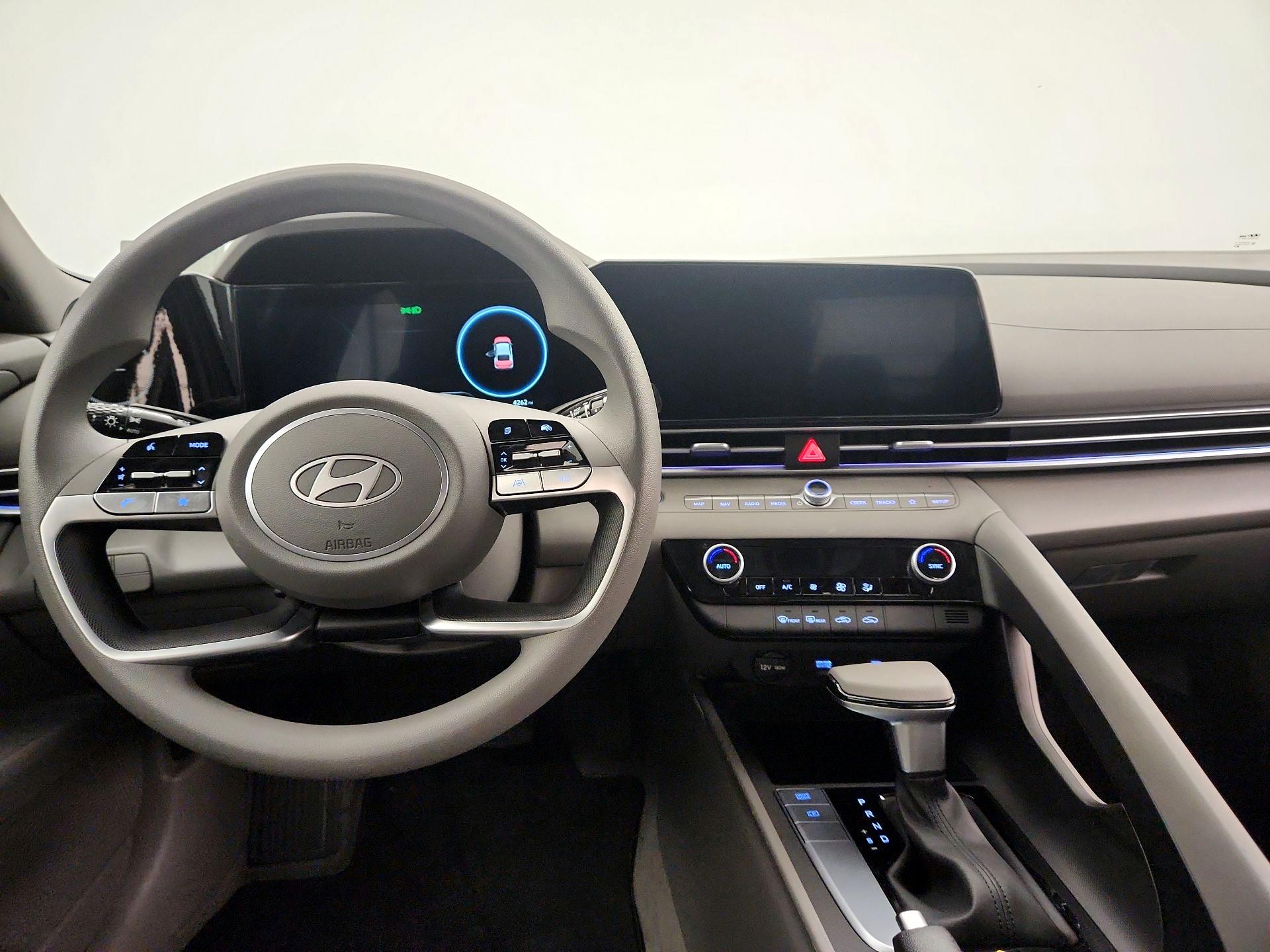 Thumbnail: 2024 Hyundai Elantra - 9