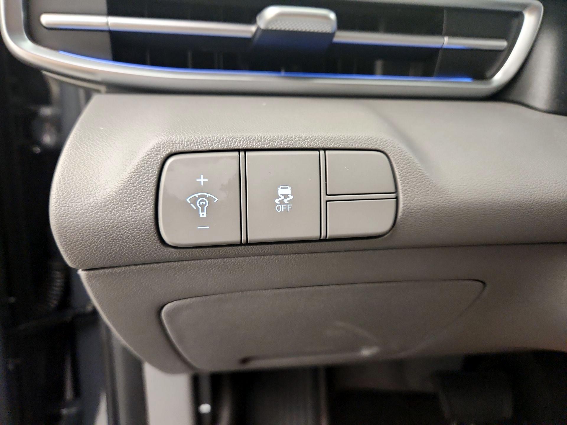 Thumbnail: 2024 Hyundai Elantra - 13