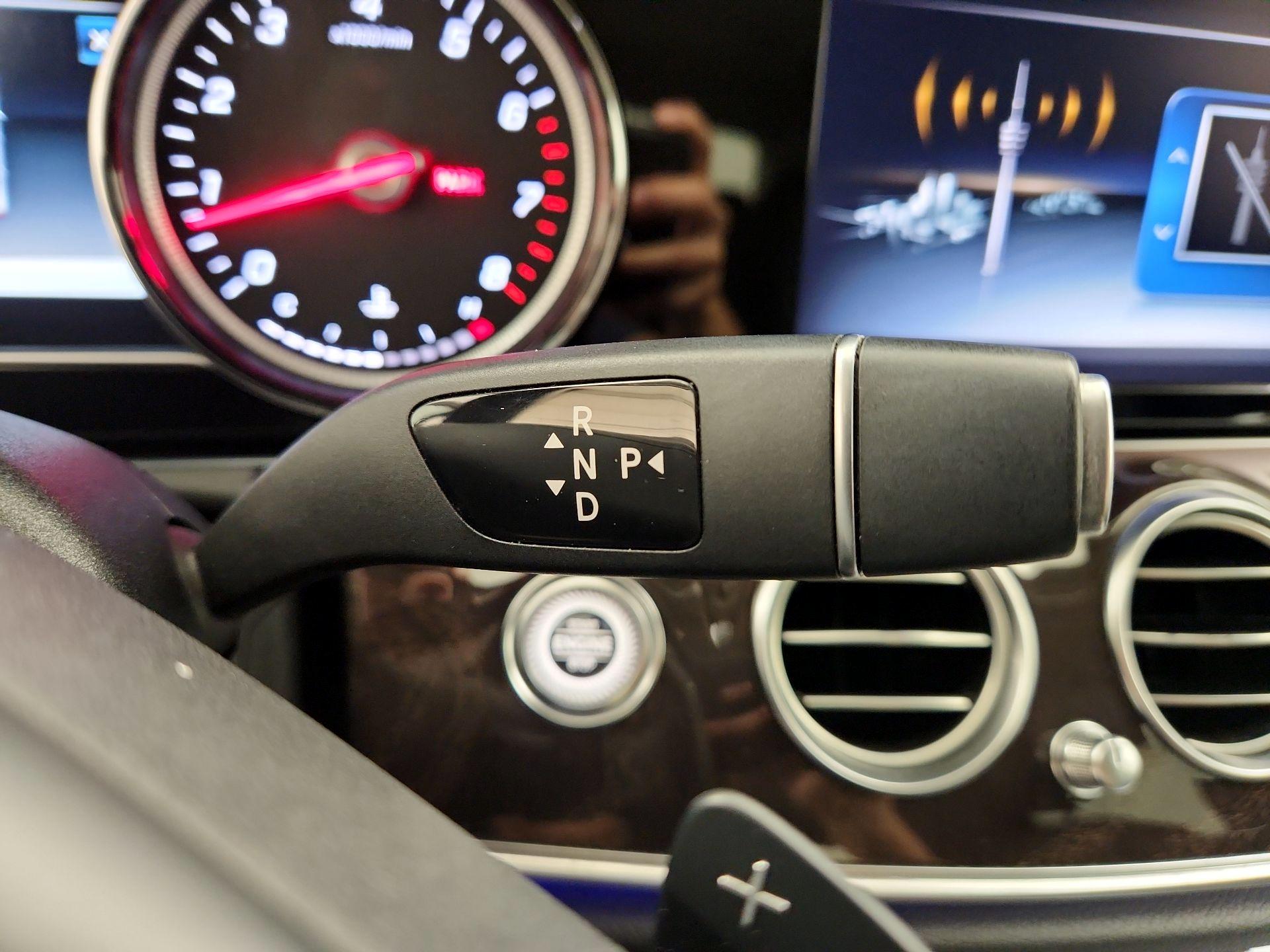 Thumbnail: 2018 Mercedes-Benz E-Class - 18
