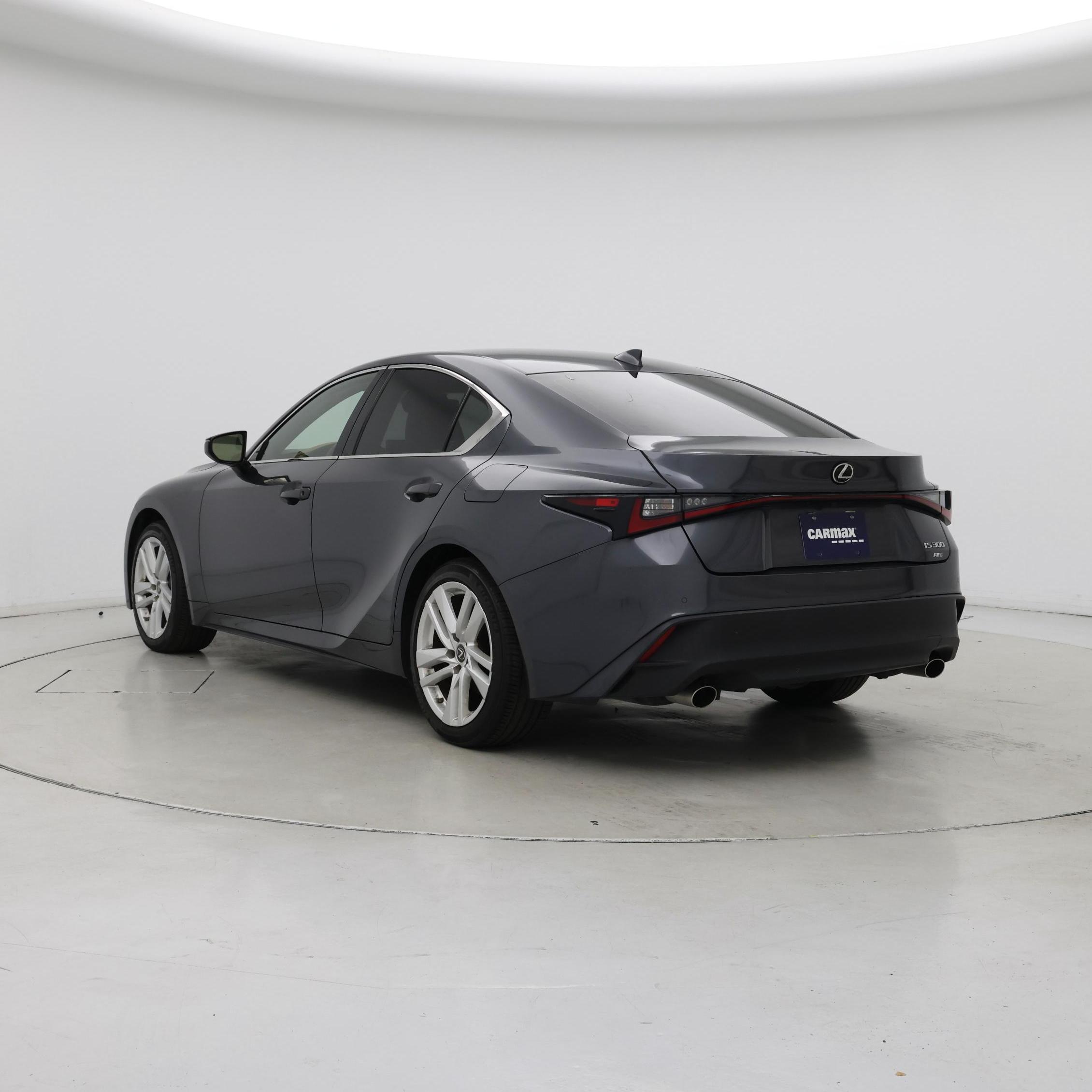 Thumbnail: 2021 Lexus IS - 2