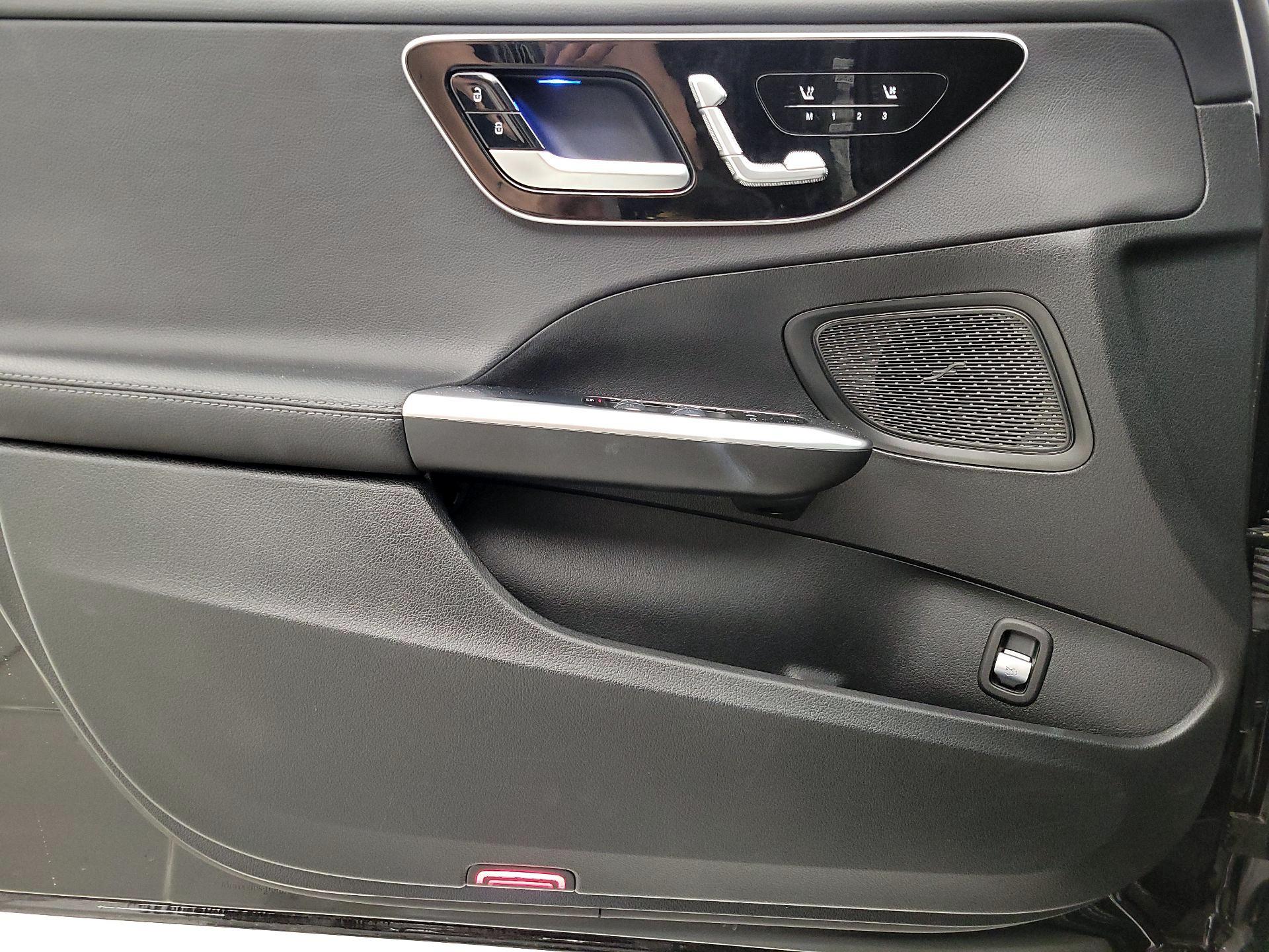 Thumbnail: 2024 Mercedes-Benz C-Class - 12