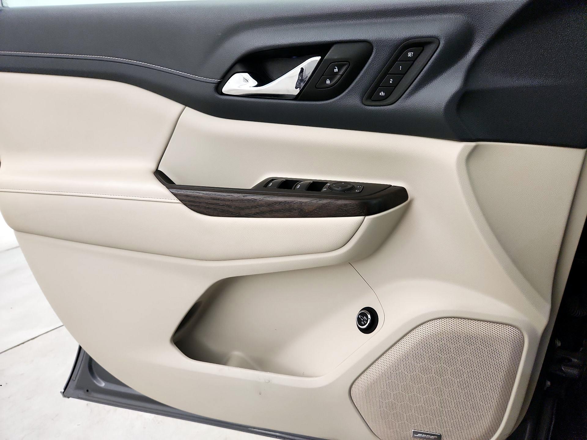 Thumbnail: 2020 GMC Acadia - 12