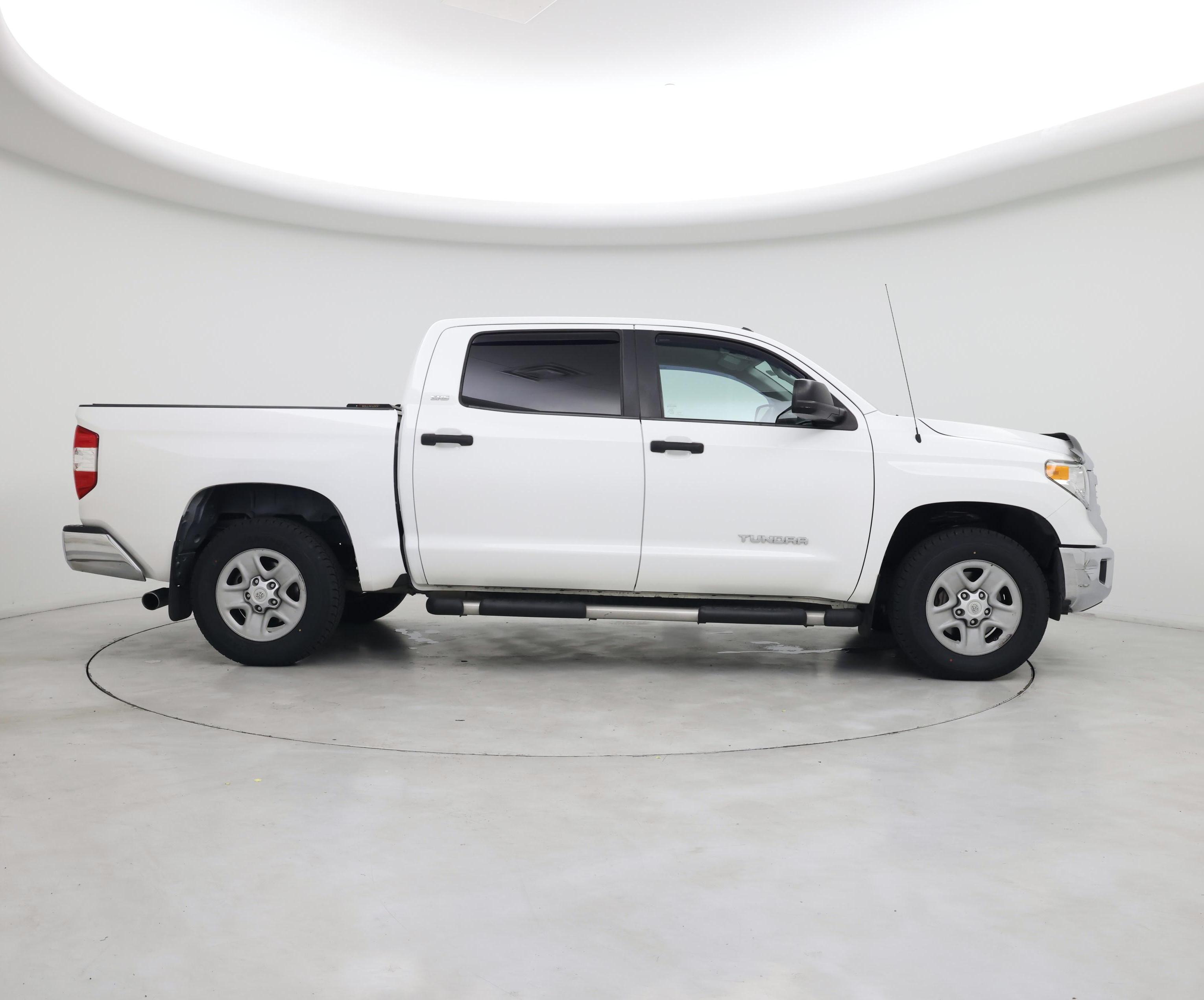 Thumbnail: 2017 Toyota Tundra - 7