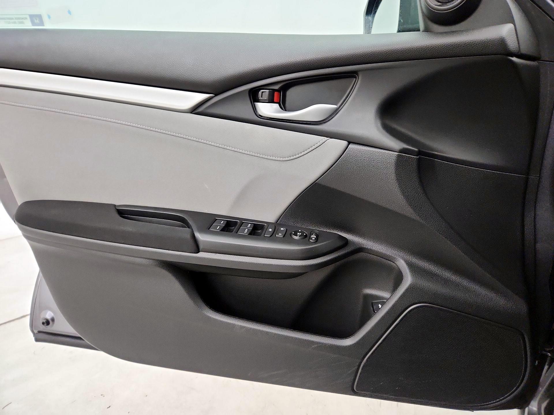 Thumbnail: 2018 Honda Civic - 12