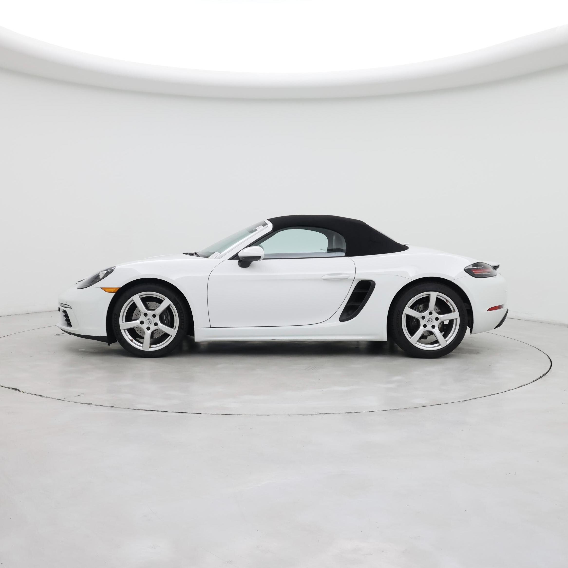 Thumbnail: 2018 Porsche 718 Boxster - 3