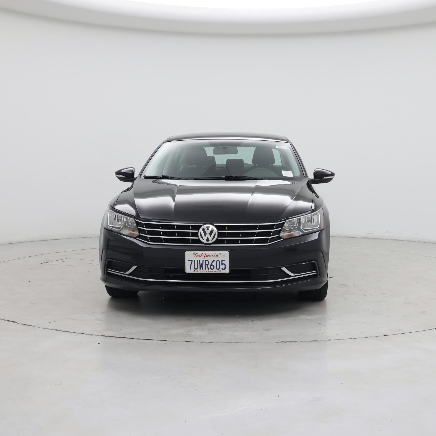 Thumbnail: 2017 Volkswagen Passat - 5