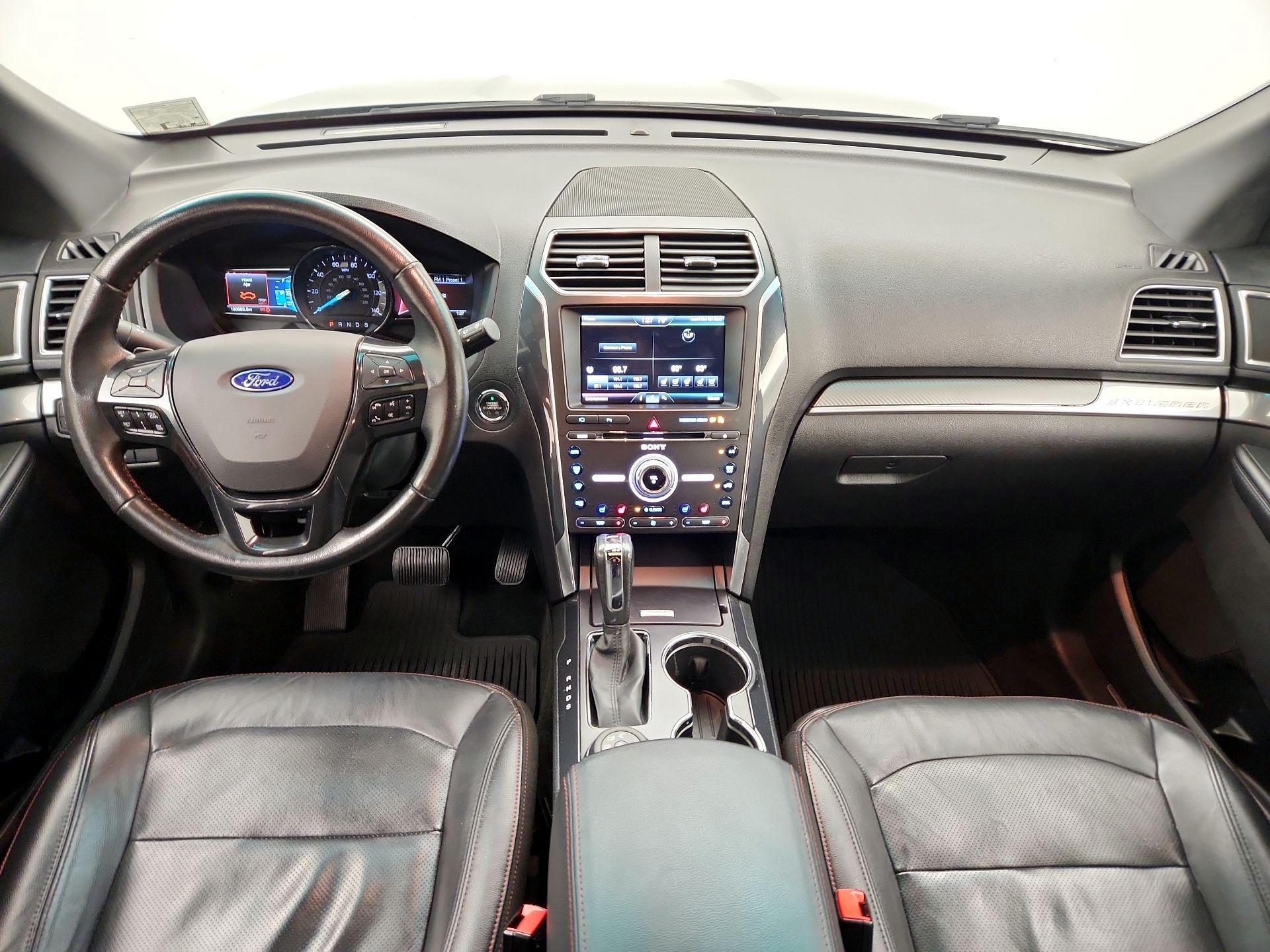 Thumbnail: 2016 Ford Explorer - 9