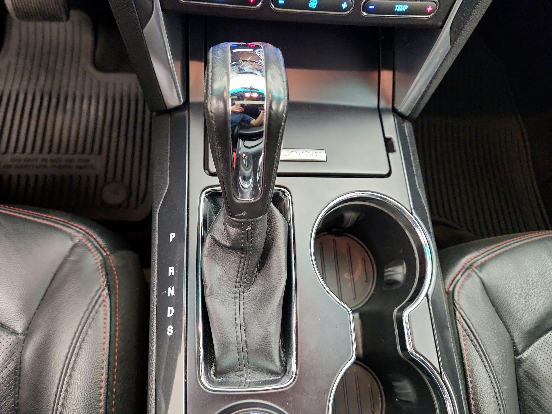 Thumbnail: 2016 Ford Explorer - 17