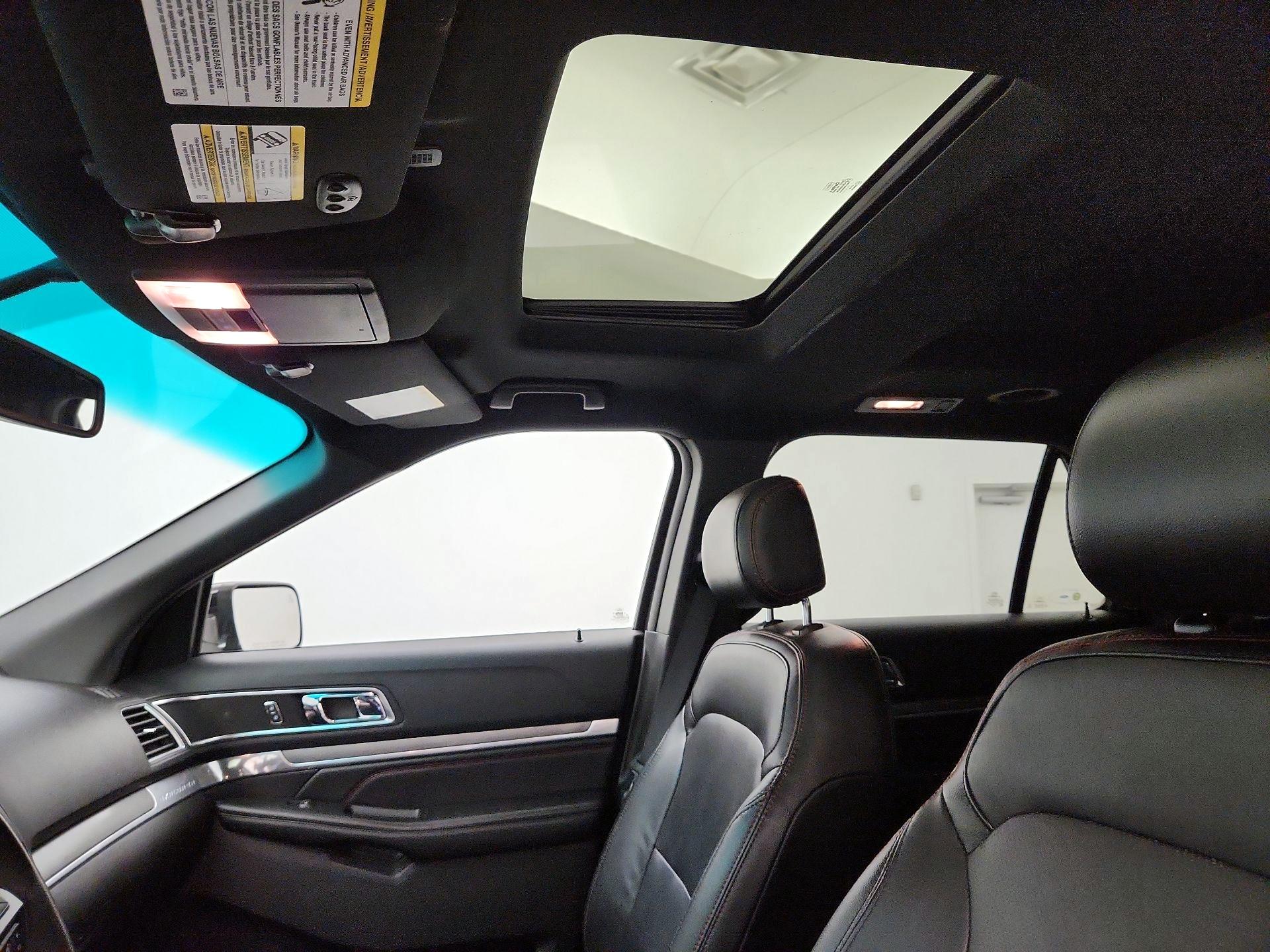Thumbnail: 2016 Ford Explorer - 19