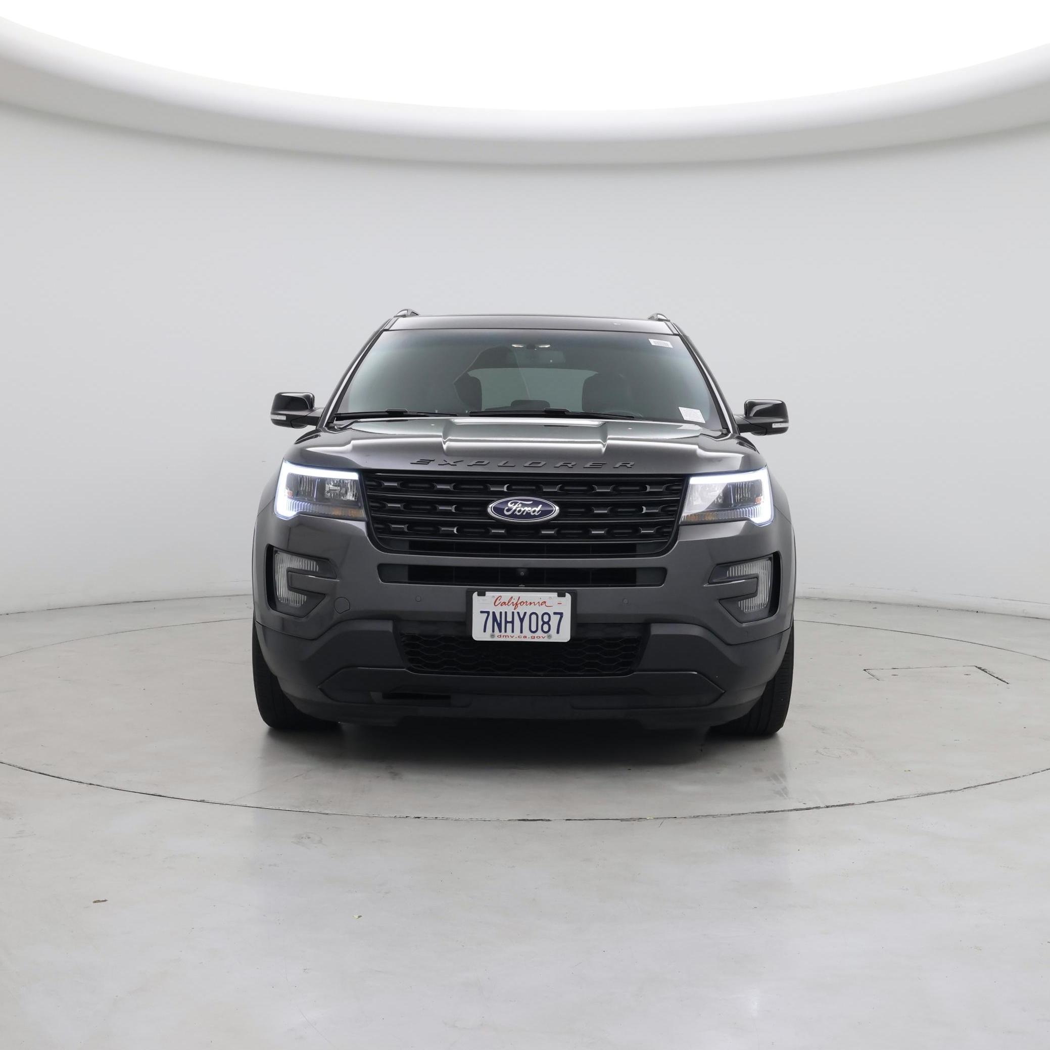 Thumbnail: 2016 Ford Explorer - 5