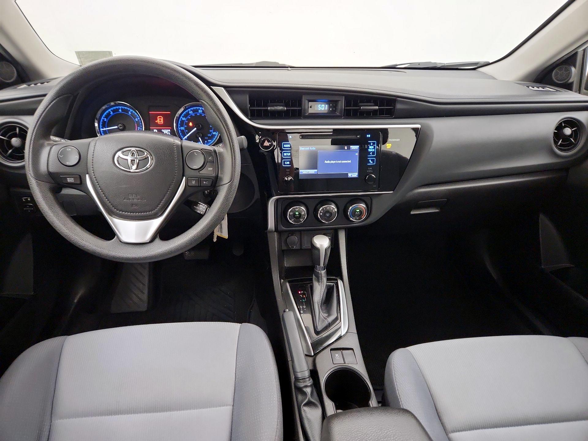 Thumbnail: 2017 Toyota Corolla - 9
