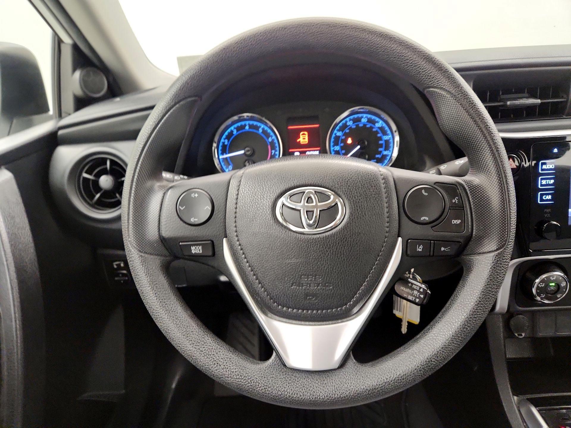 Thumbnail: 2017 Toyota Corolla - 10