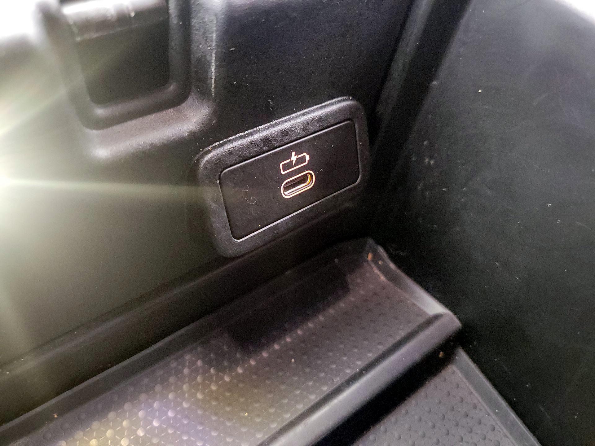 Thumbnail: 2024 BMW i4 - 19