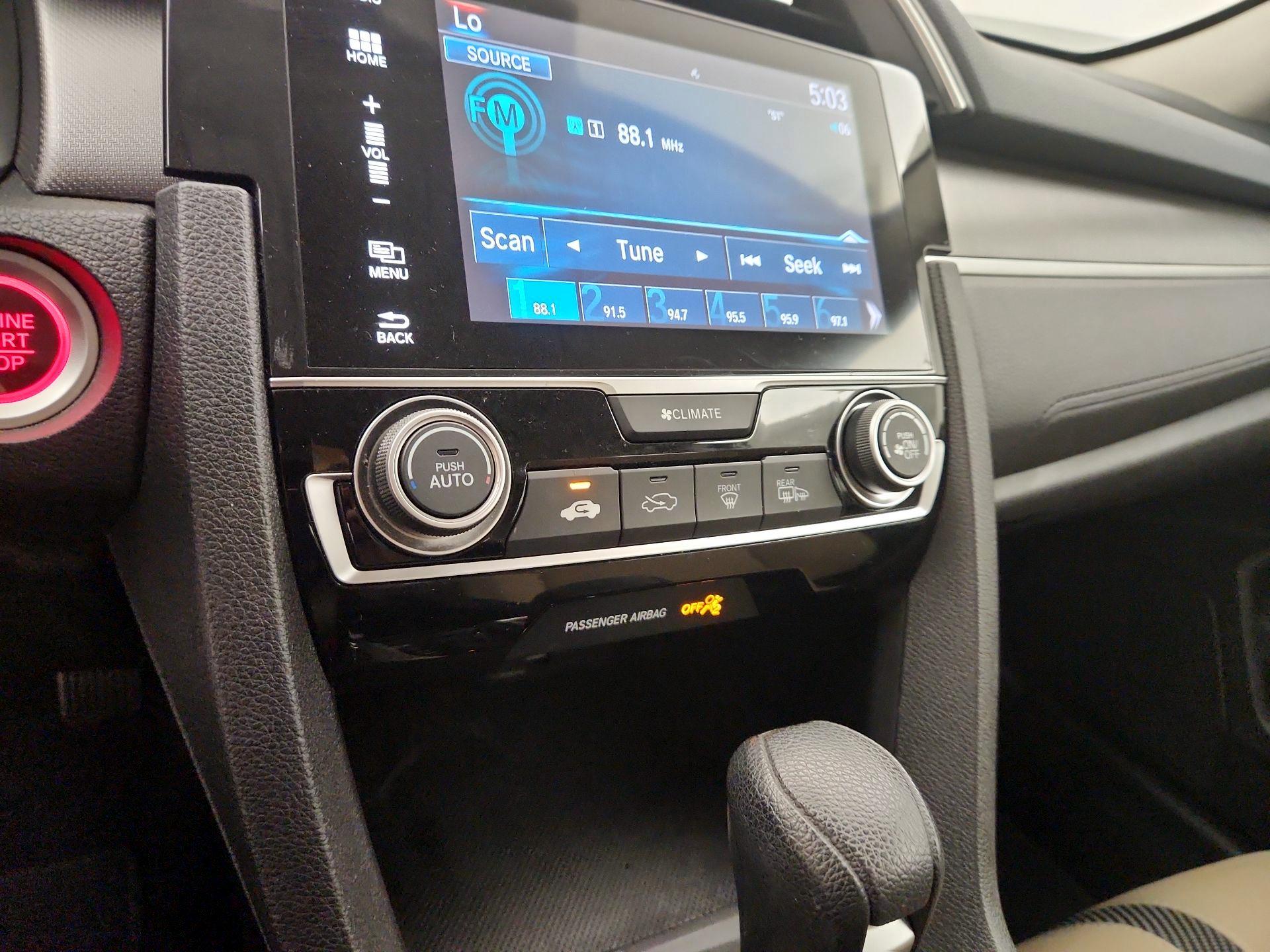 Thumbnail: 2016 Honda Civic - 16